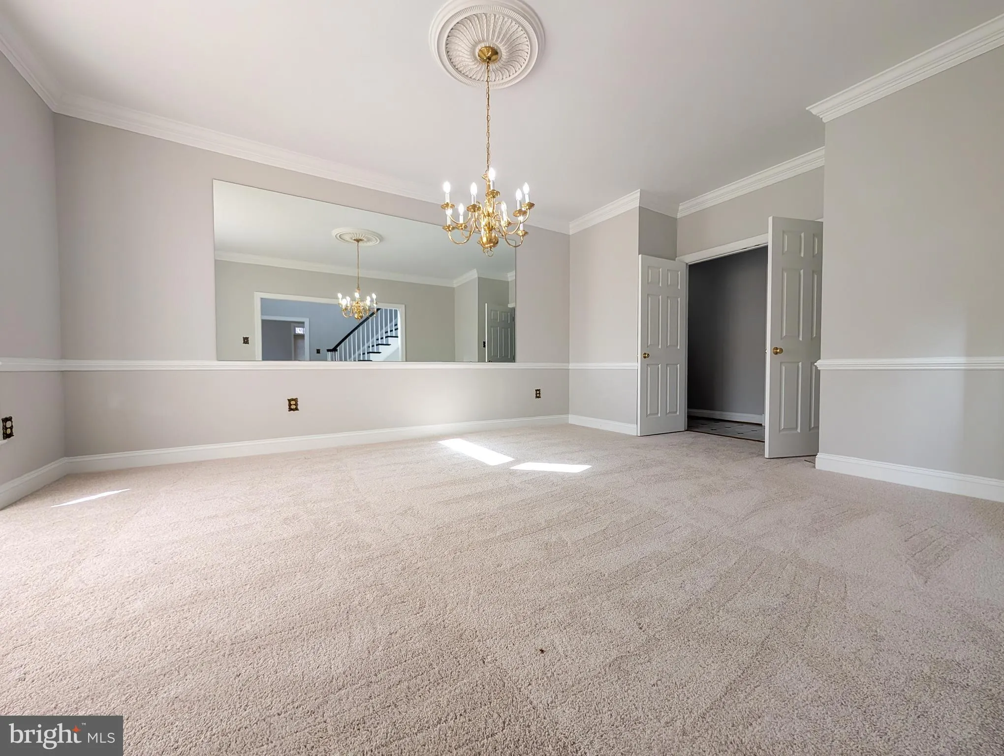 Burke, Virginia 22015, United States, 5 Bedrooms Bedrooms, ,6 BathroomsBathrooms,Residential,Active,245400