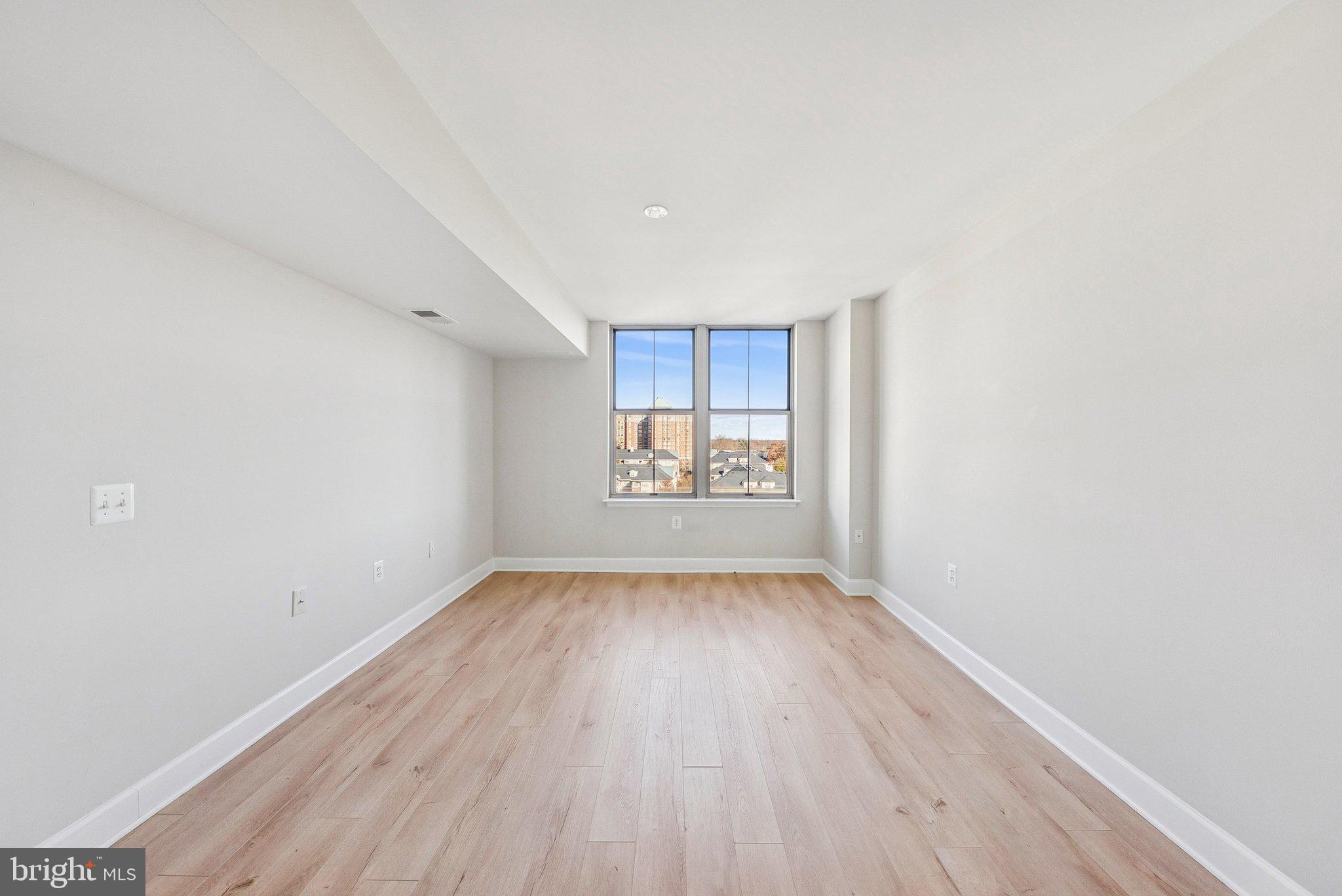 CARLTON HOUSE - Residential