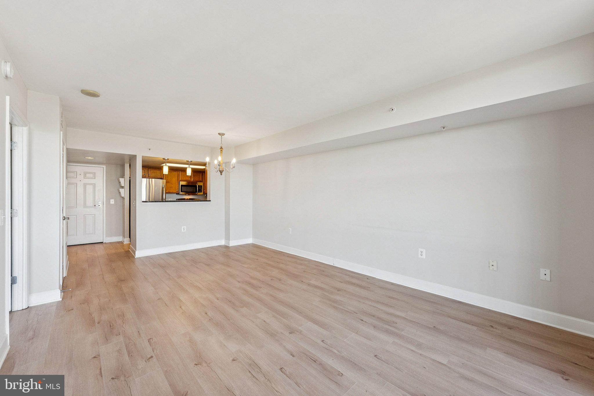 CARLTON HOUSE - Residential