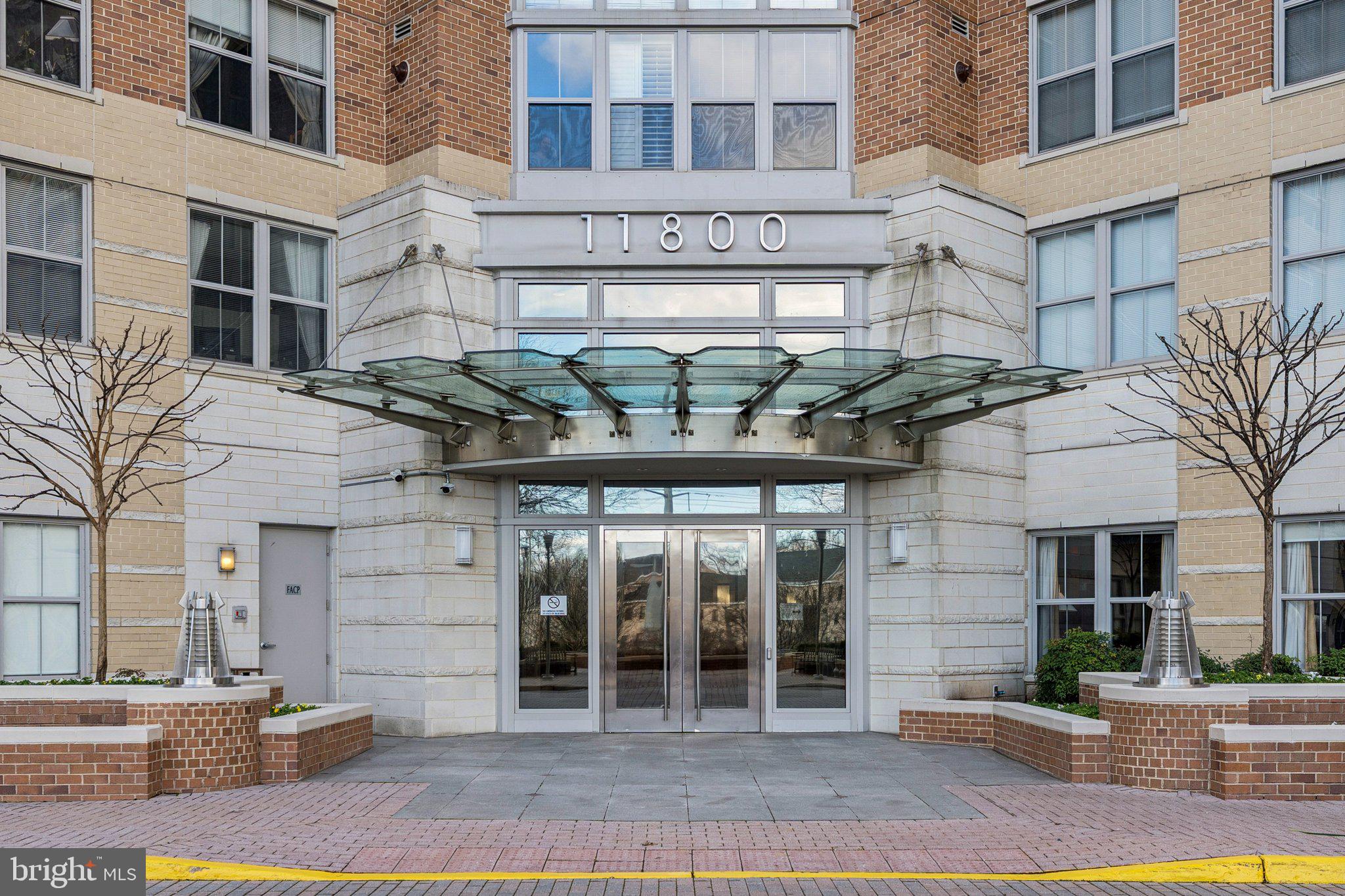 CARLTON HOUSE - Residential