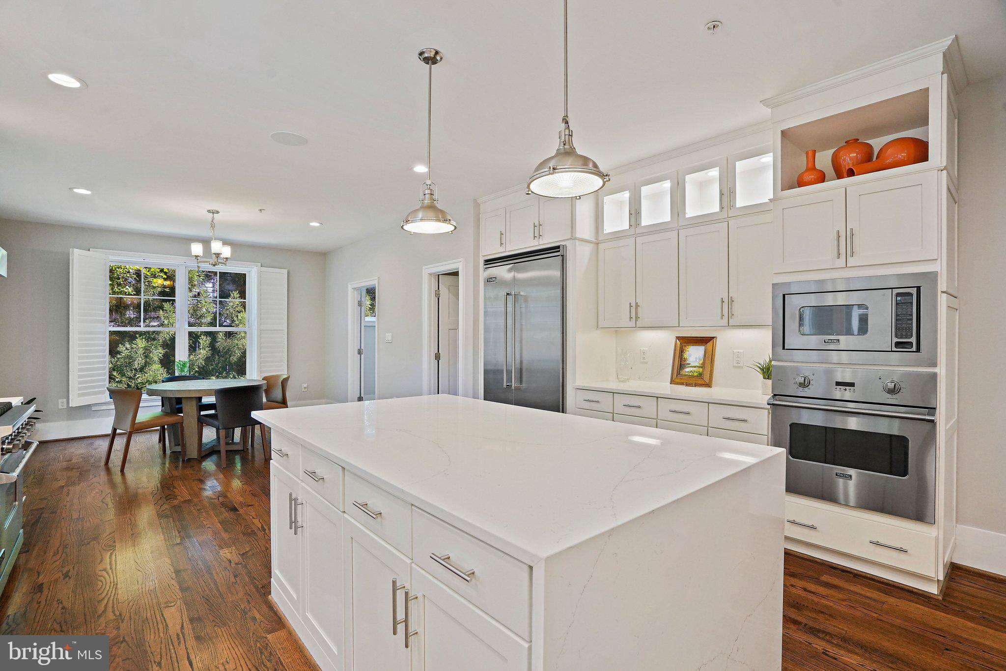 6941 WINTERBERRY LANE