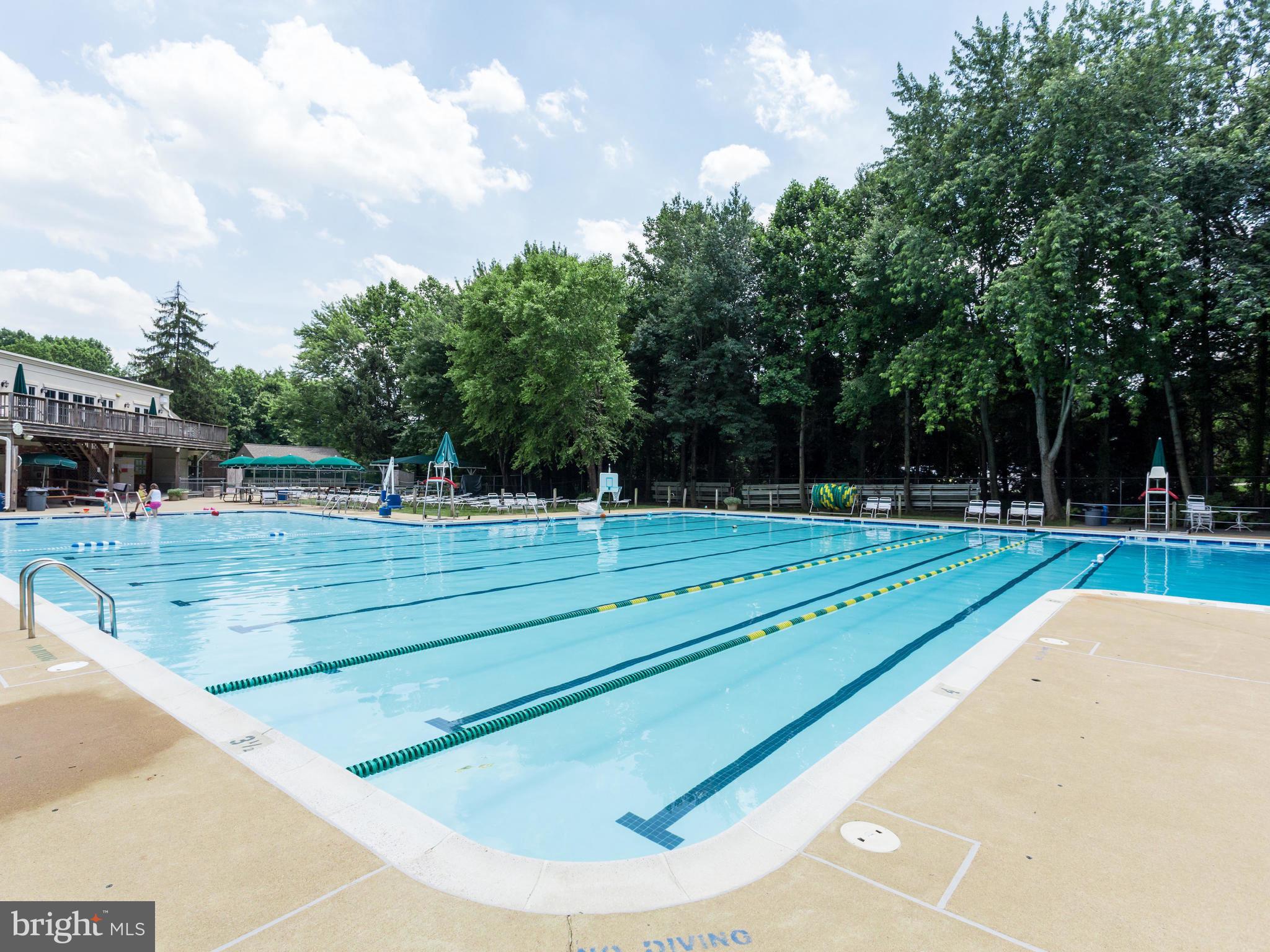 MC LEAN HAMLET - Residential