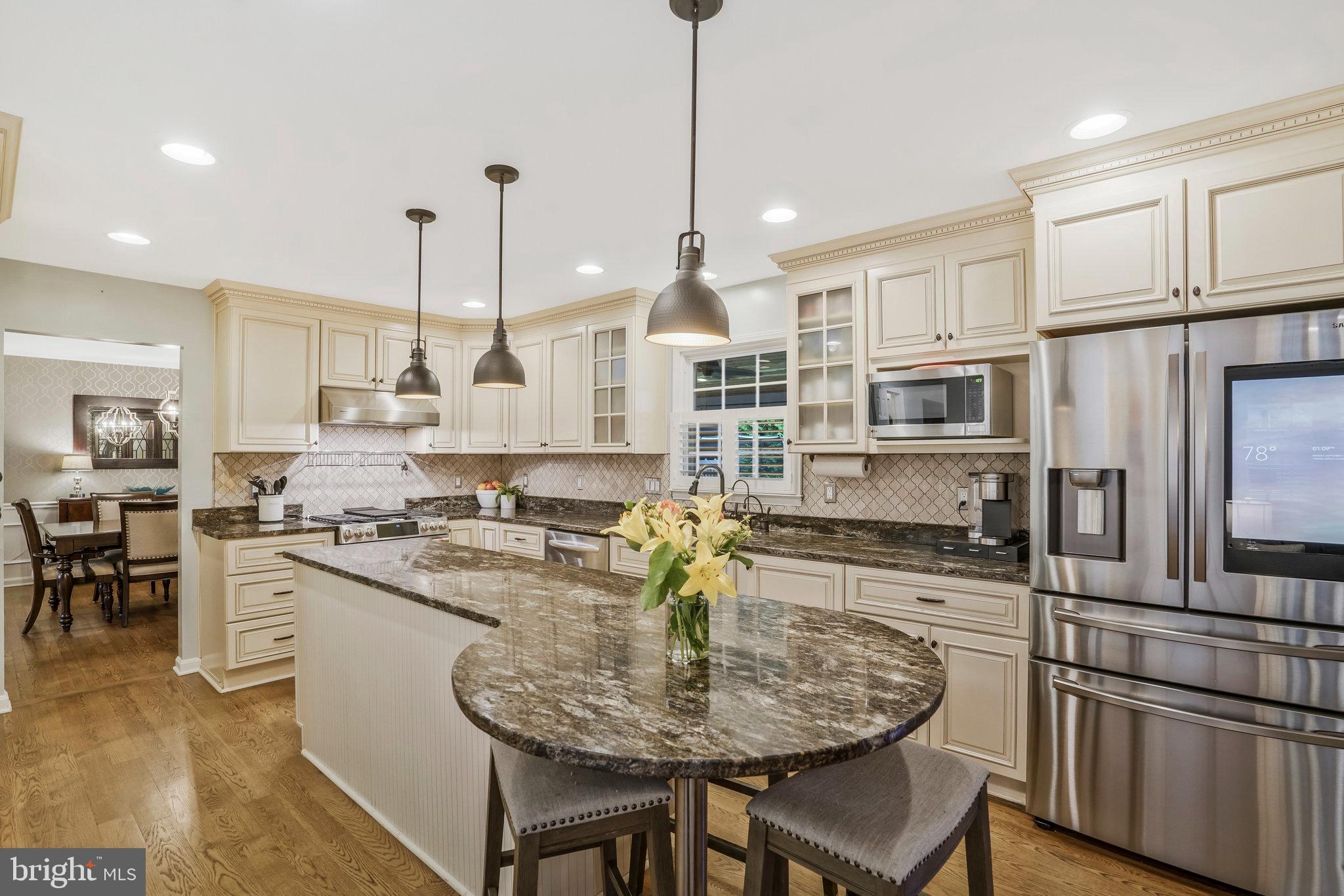 MC LEAN HAMLET - Residential