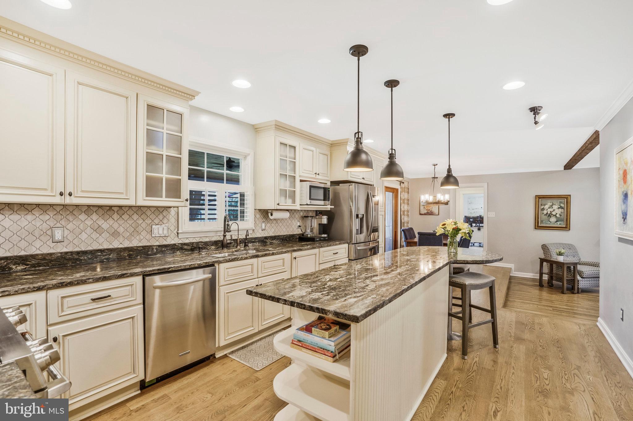 MC LEAN HAMLET - Residential