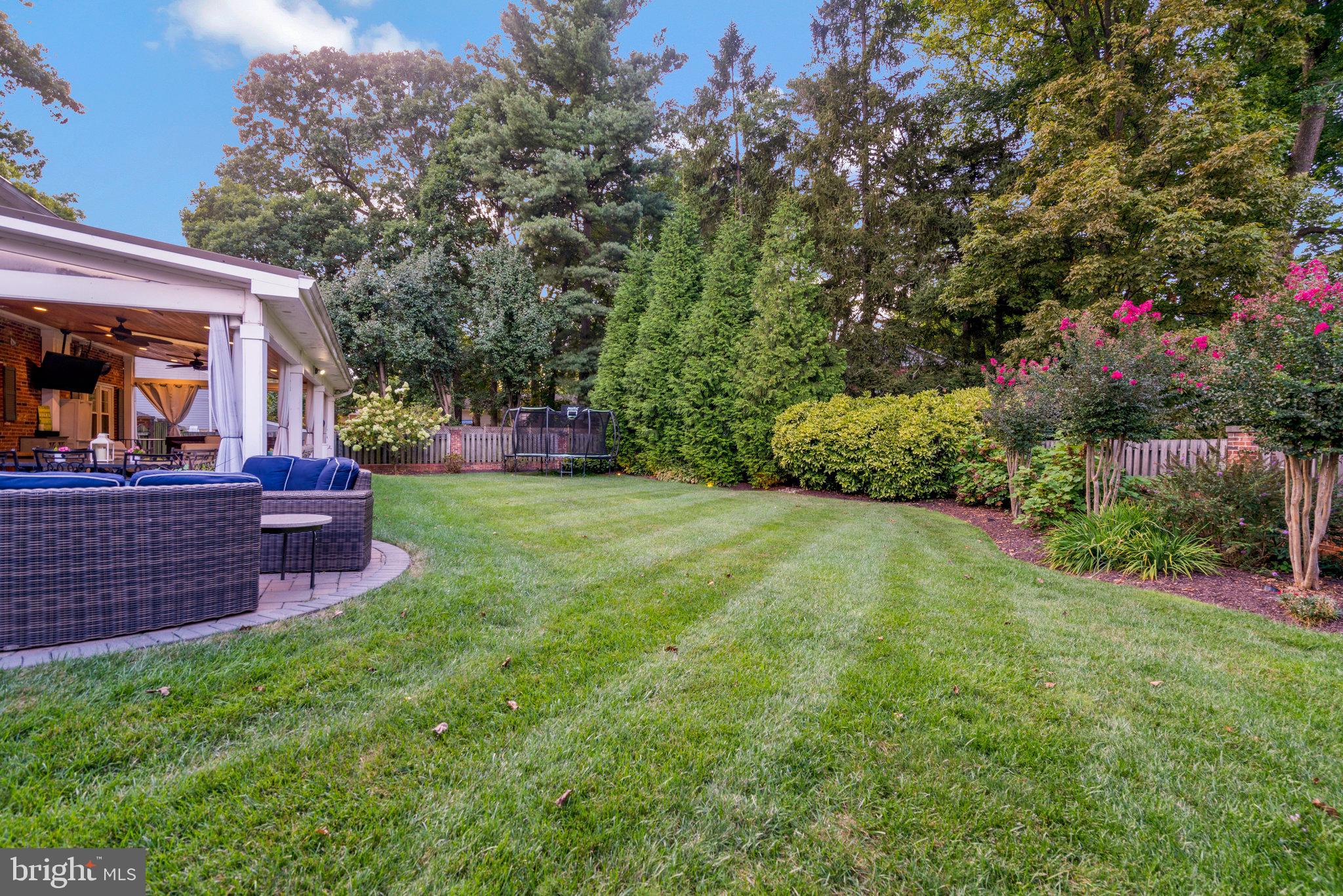 MC LEAN HAMLET - Residential