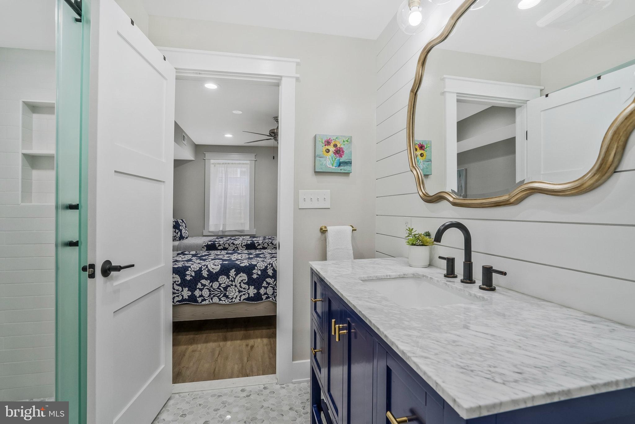 MC LEAN HAMLET - Residential