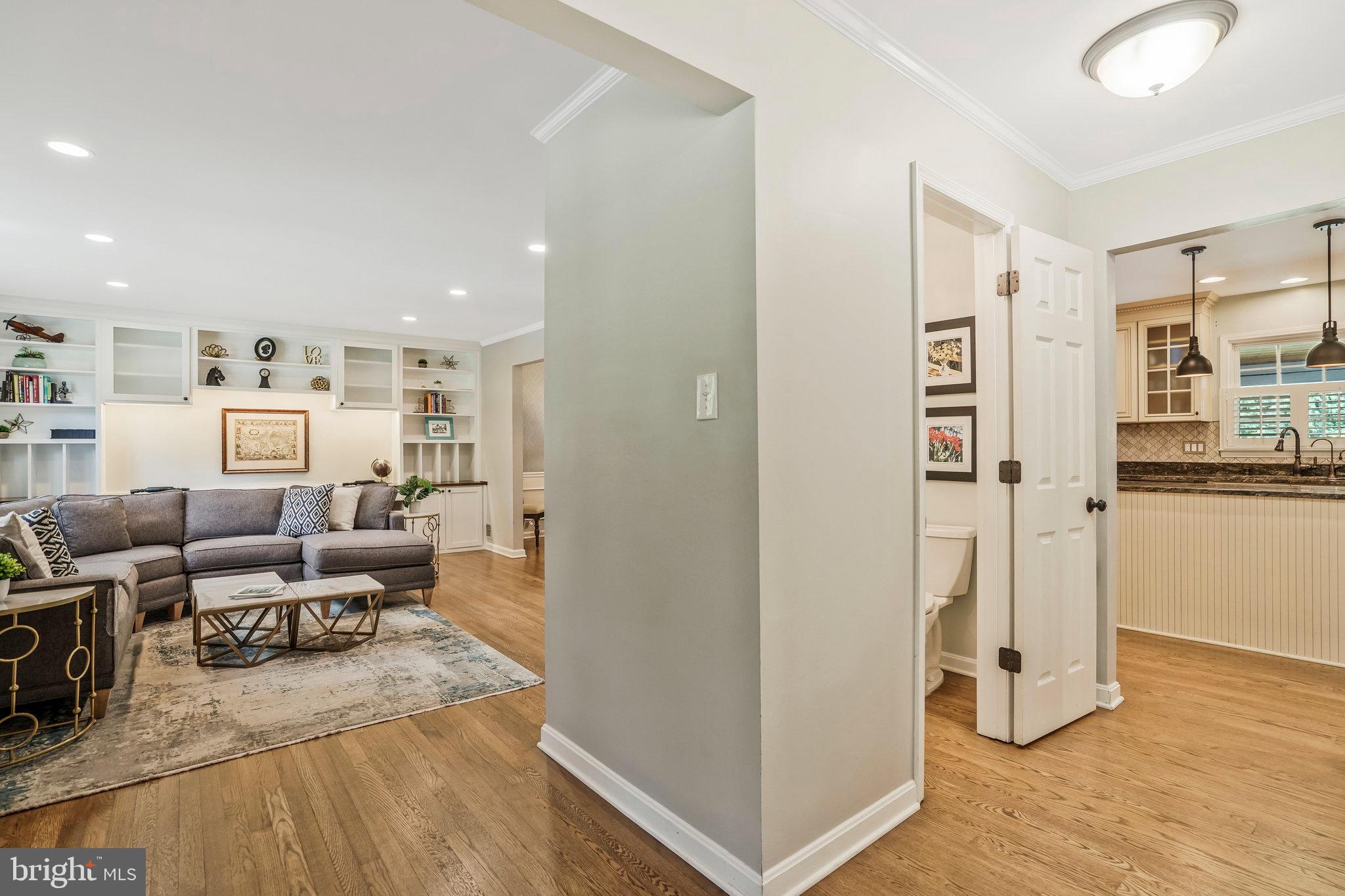 MC LEAN HAMLET - Residential