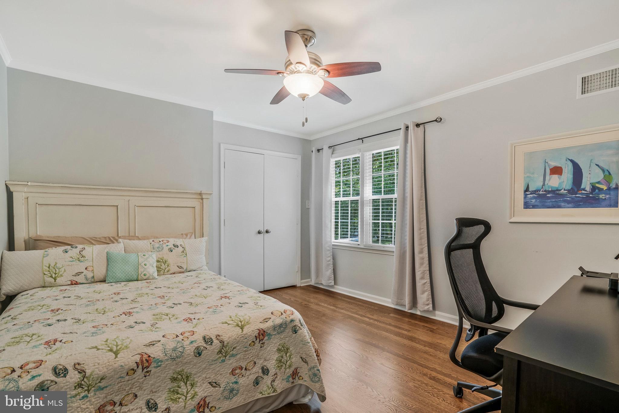 MC LEAN HAMLET - Residential