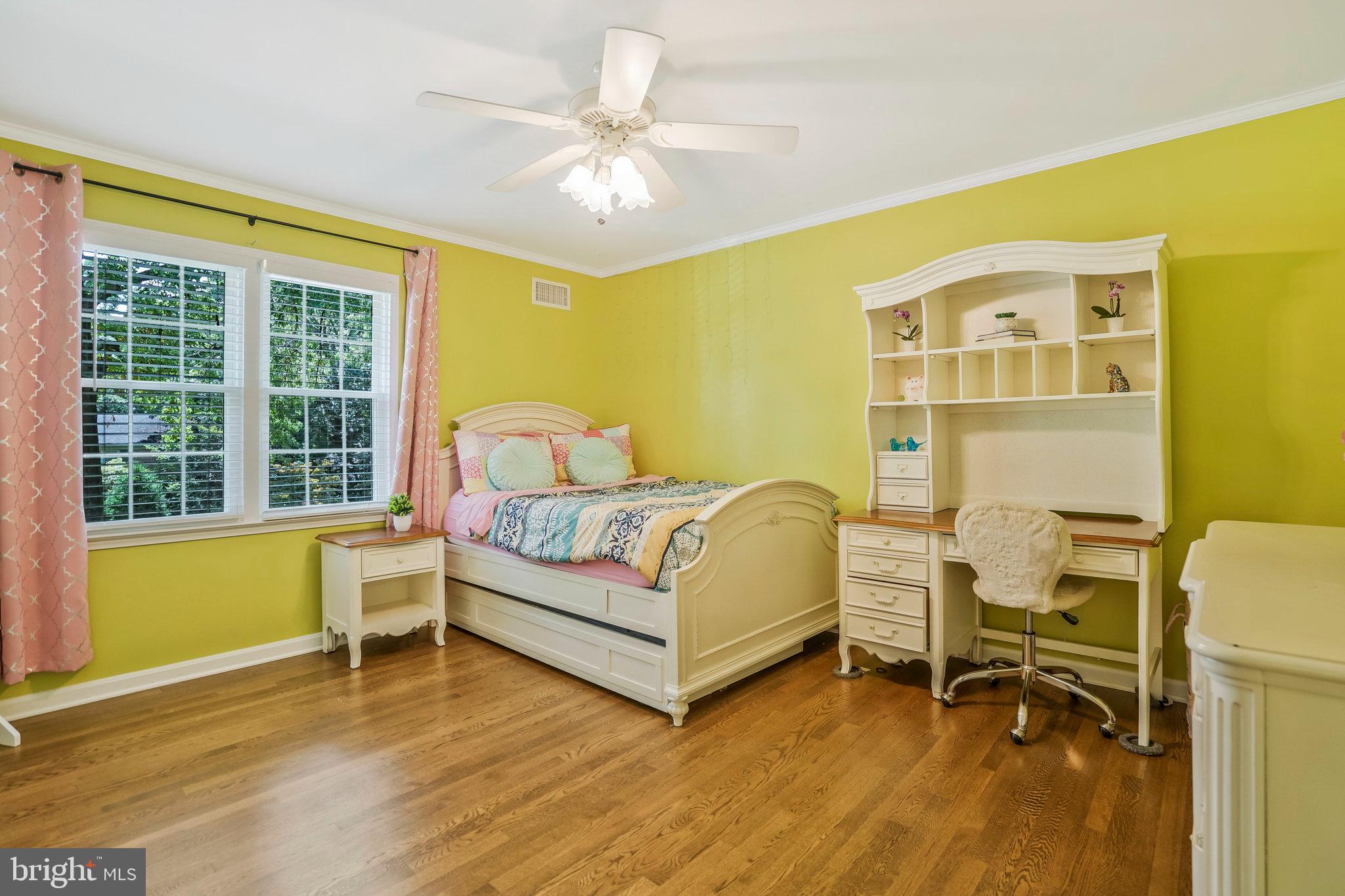 MC LEAN HAMLET - Residential