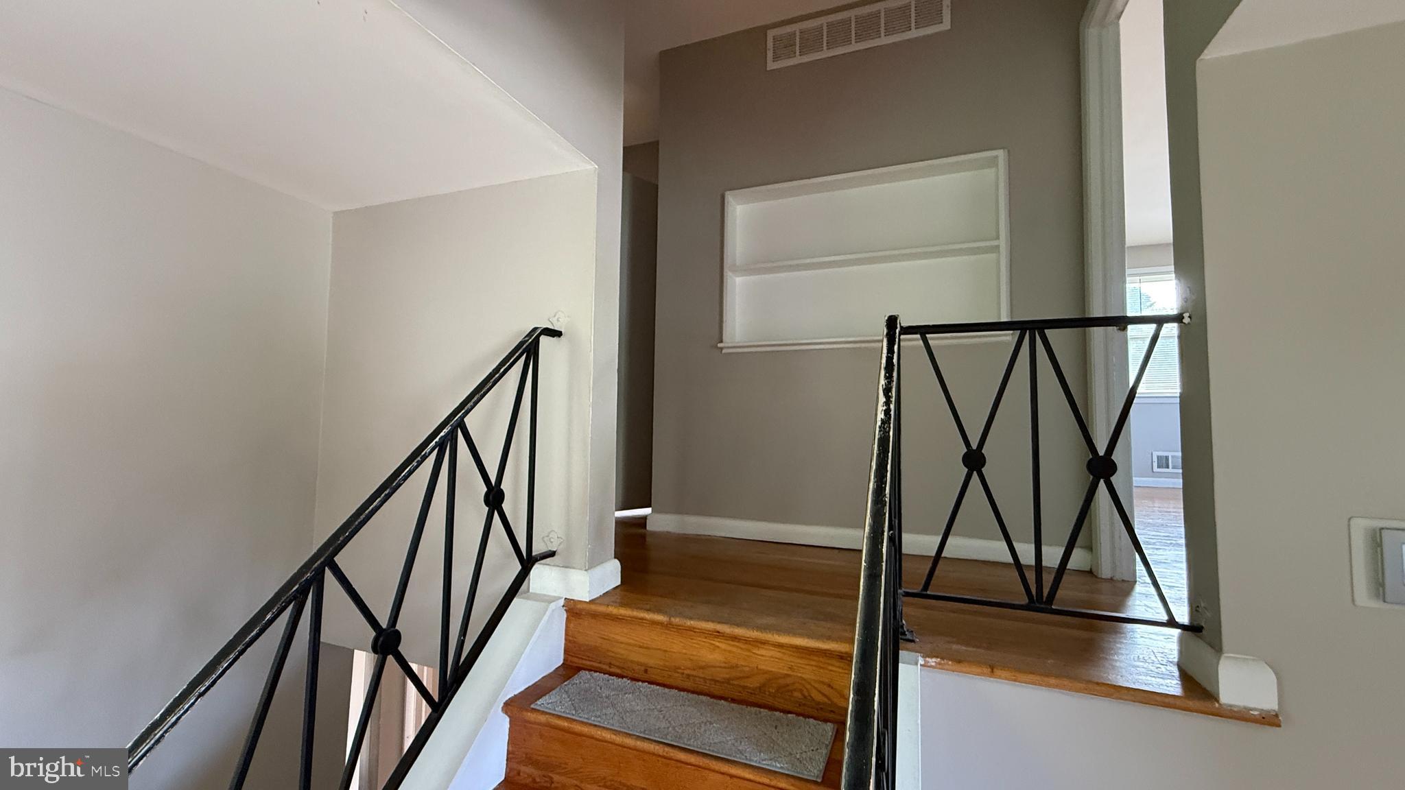 GREEN RIDGE GARDENS - Residential Lease