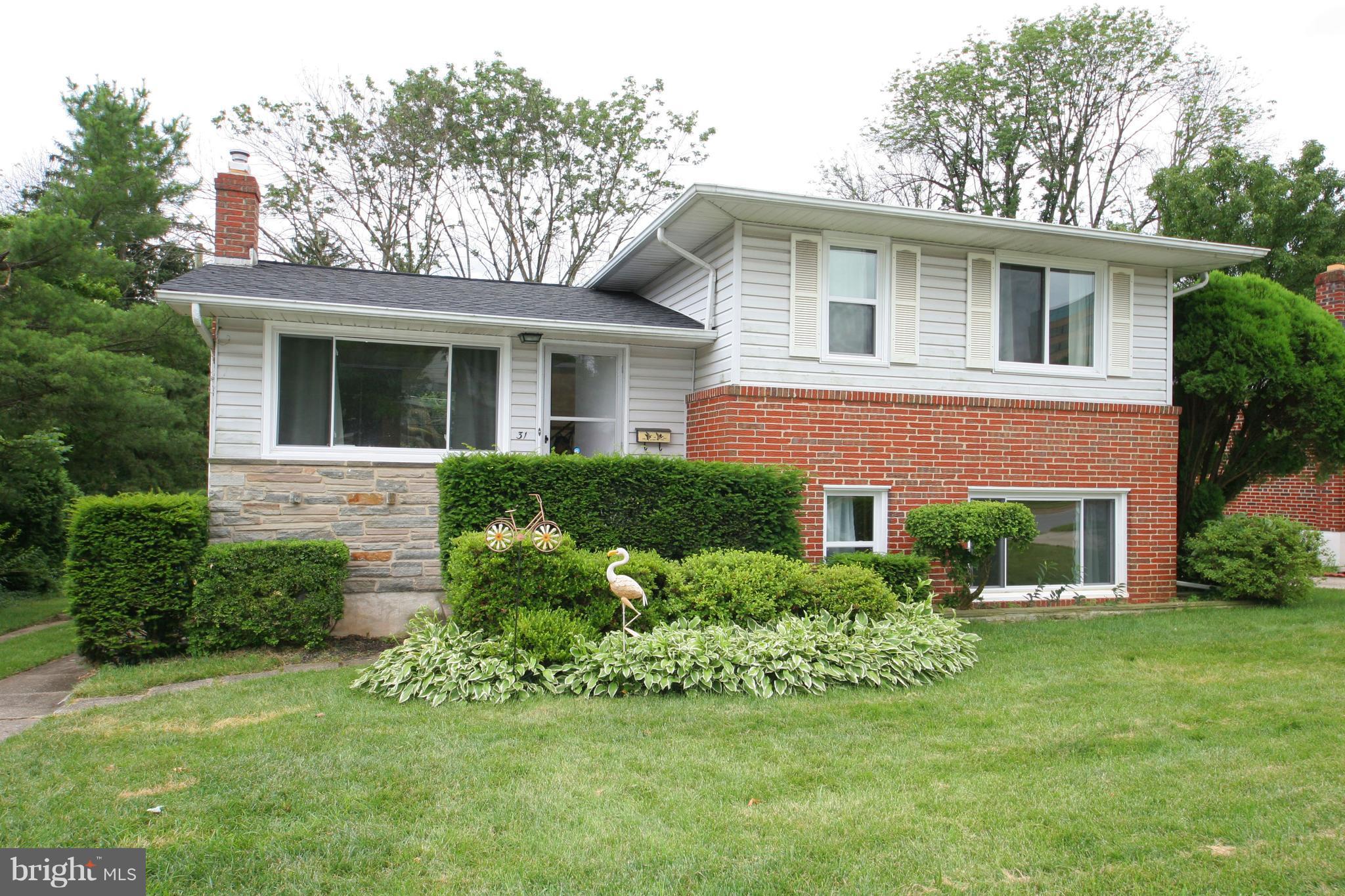 Very clean and well maintained split level single family house with three bedroom. All hardwood floor, newer kitchen with granite counter. Great location!!! Move in ready. Credit score 700+ is required