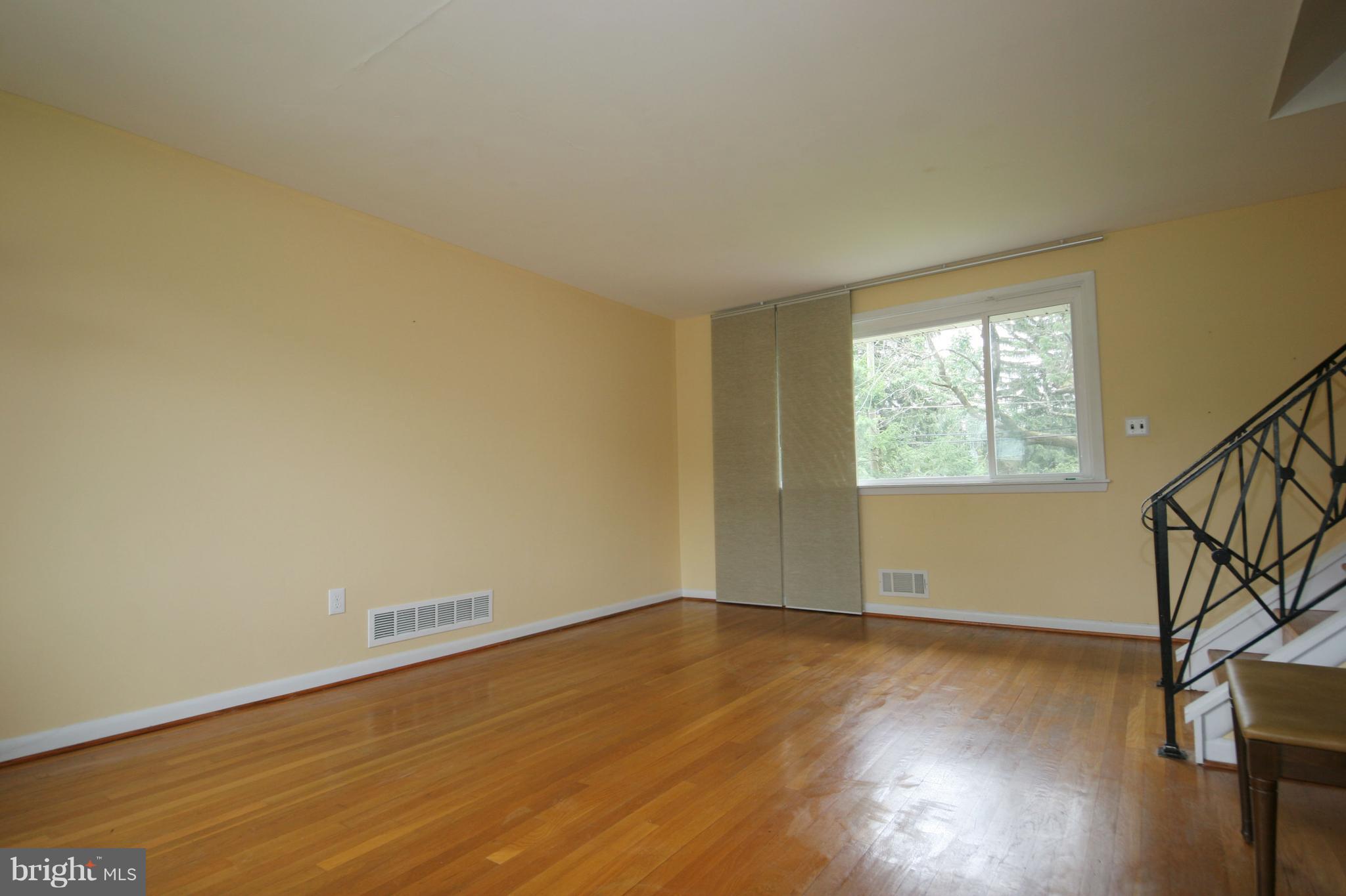 GREEN RIDGE GARDENS - Residential Lease