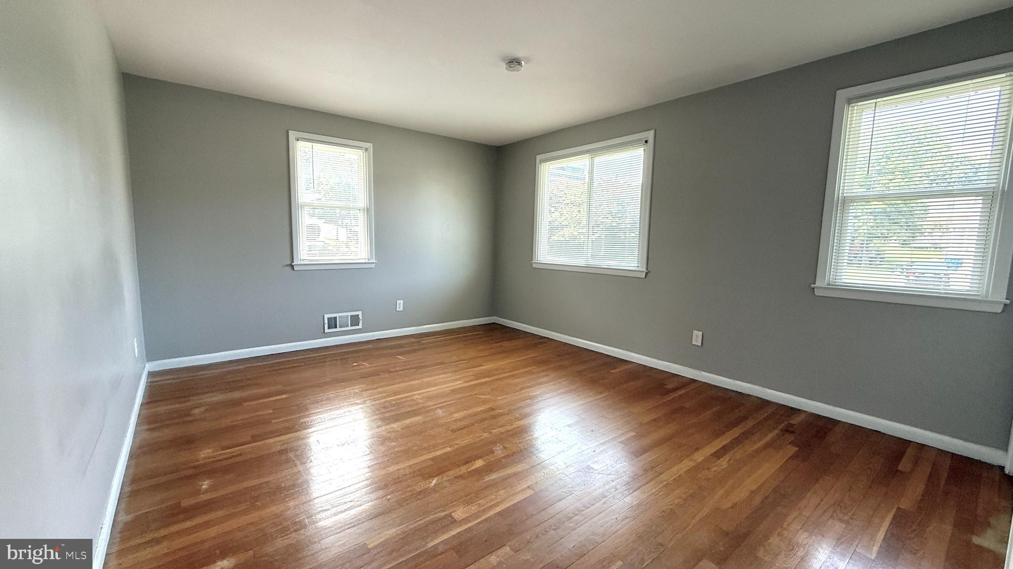 GREEN RIDGE GARDENS - Residential Lease