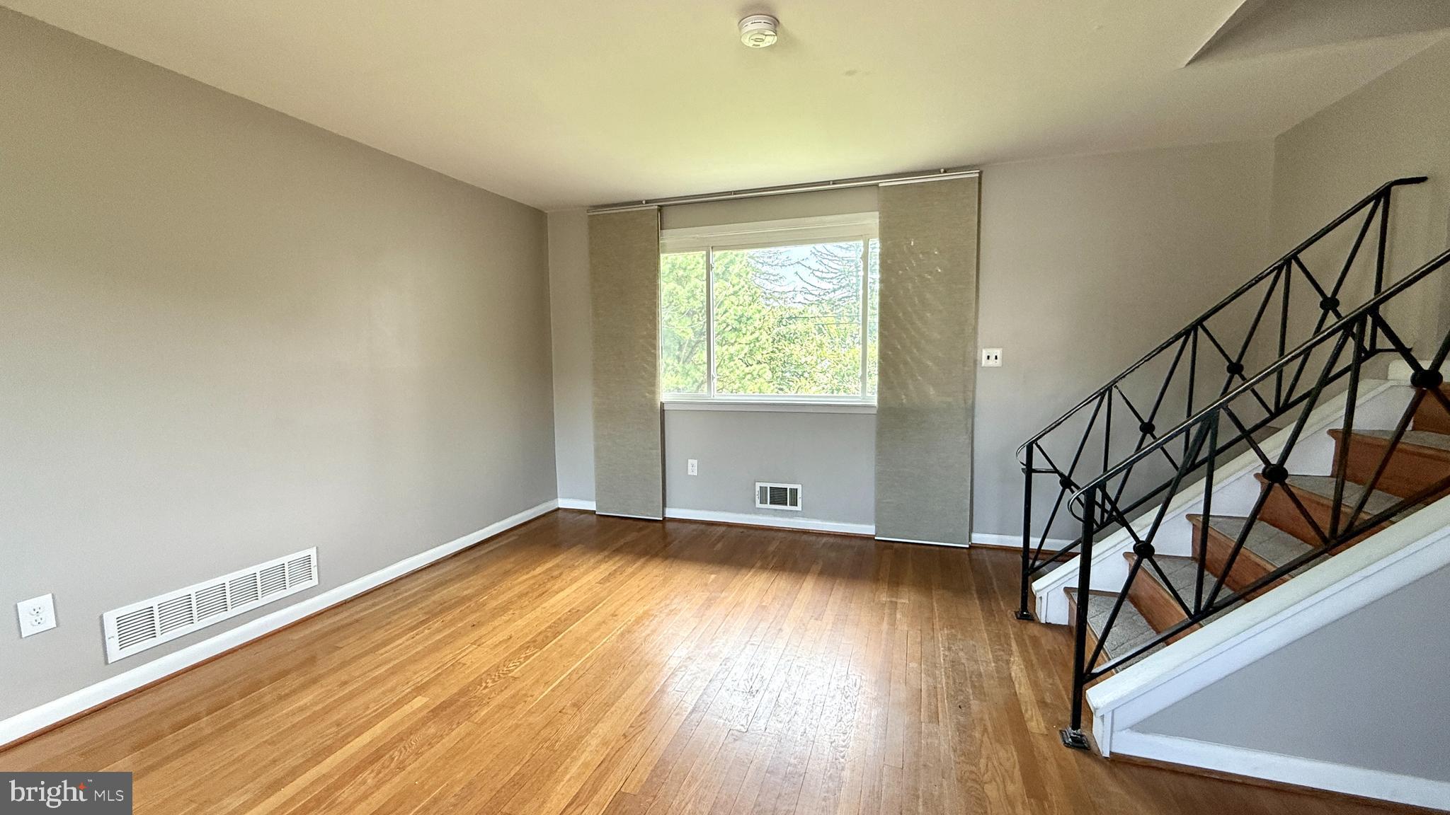 GREEN RIDGE GARDENS - Residential Lease