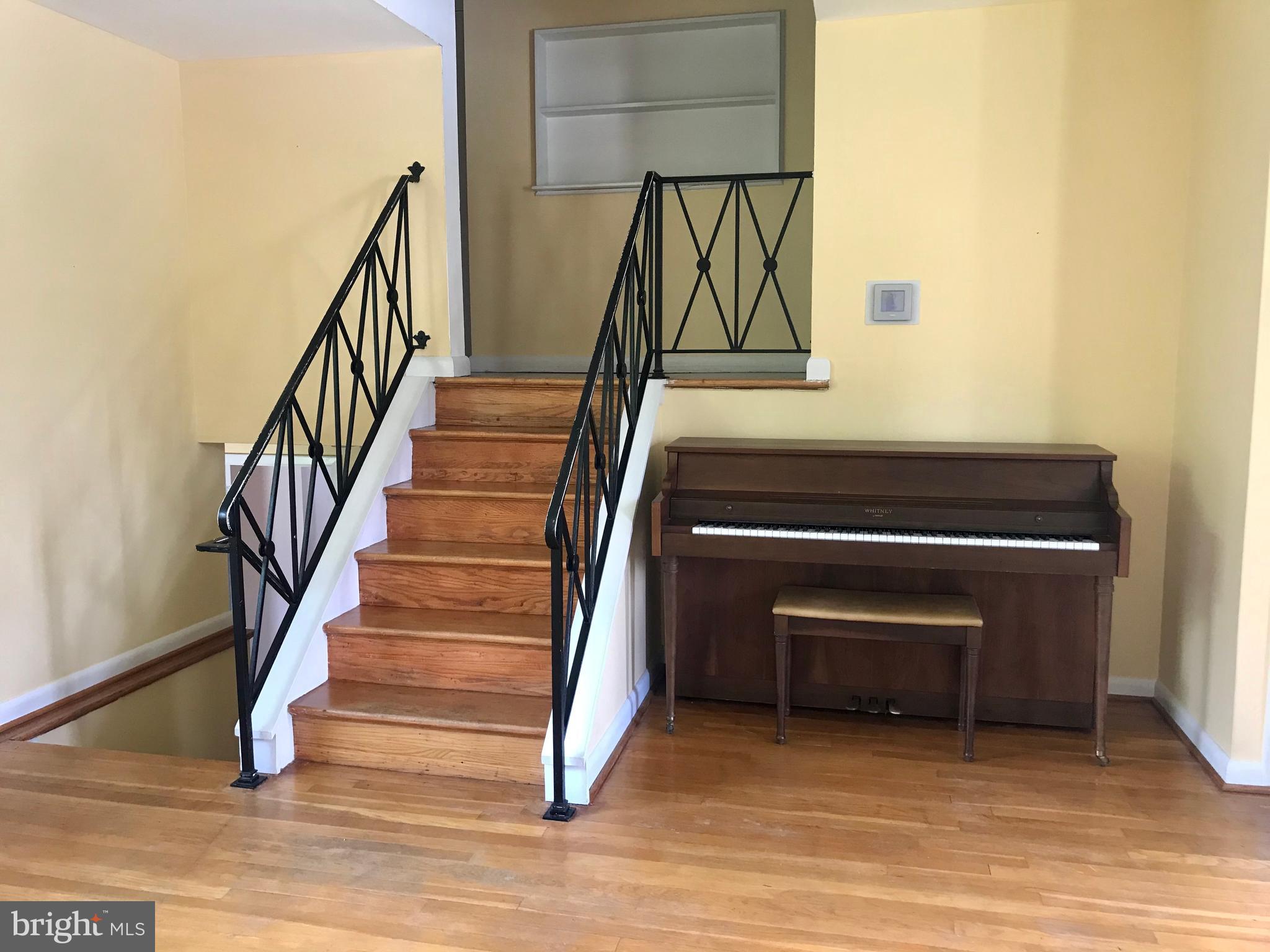 GREEN RIDGE GARDENS - Residential Lease