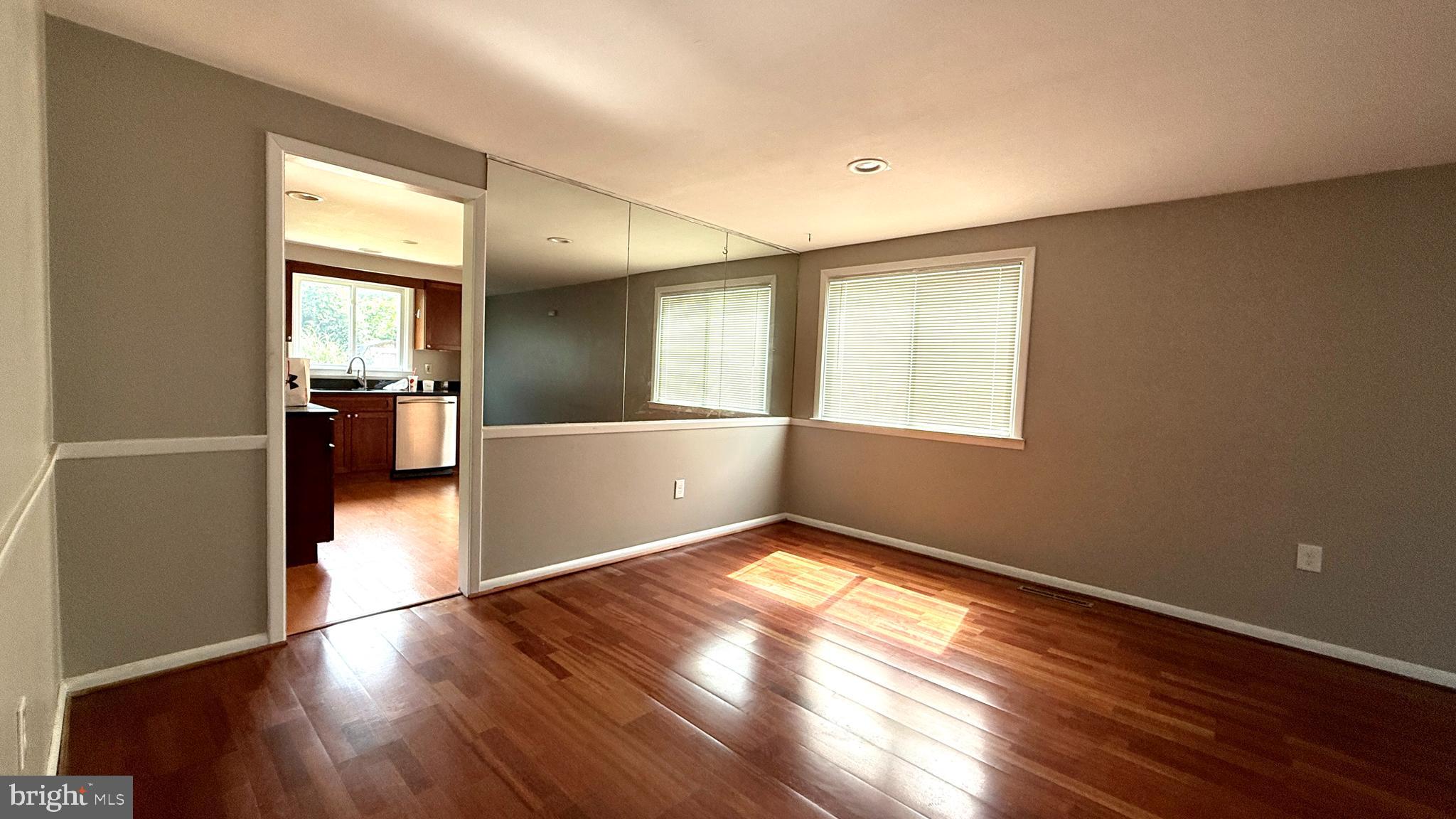 GREEN RIDGE GARDENS - Residential Lease