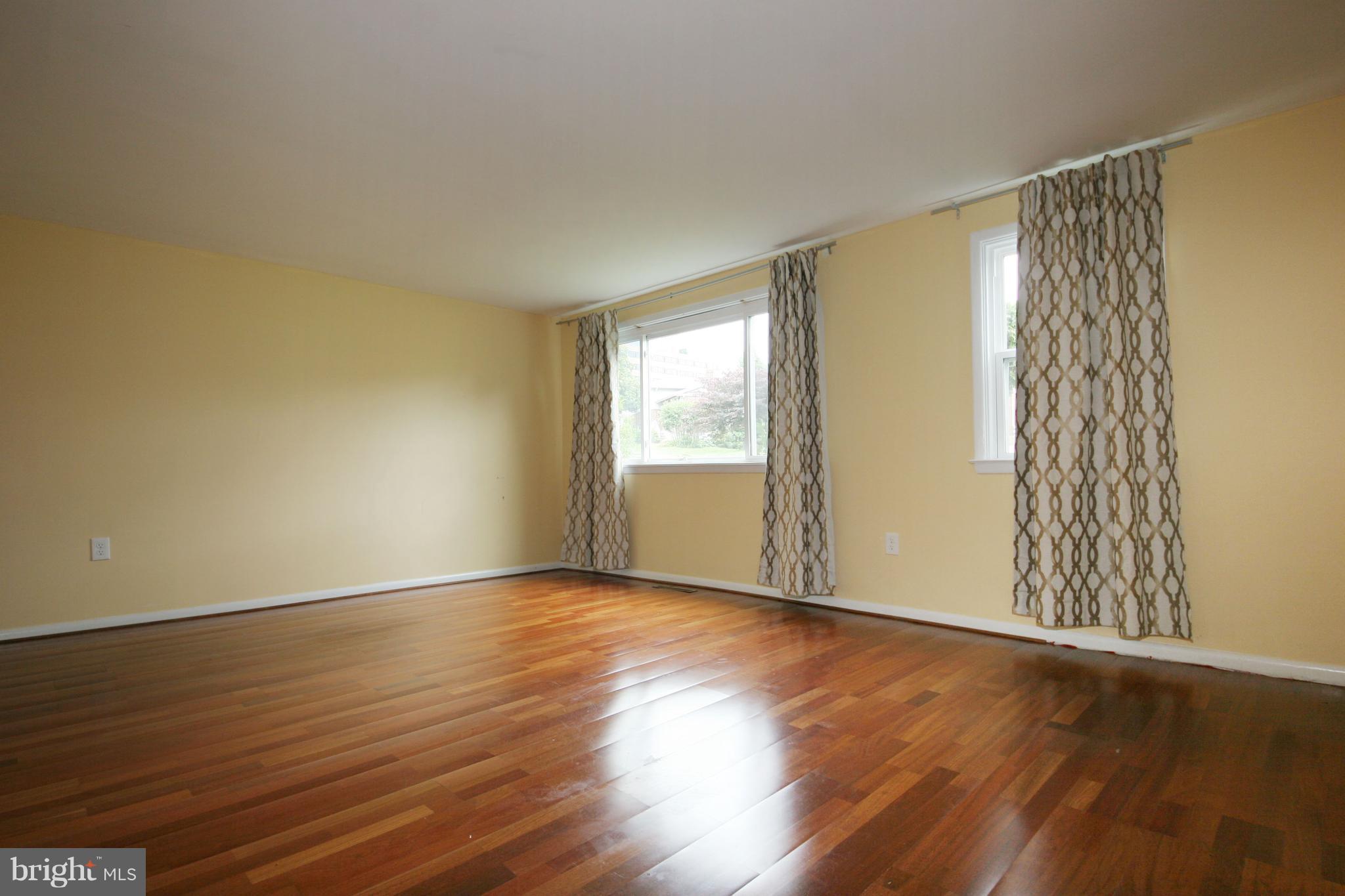 GREEN RIDGE GARDENS - Residential Lease