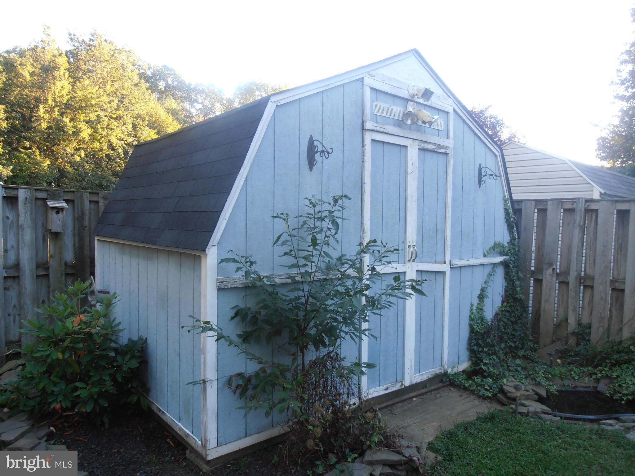 CROSBY HILL - Residential Lease