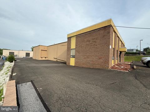 1675 BUSTLETON PIKE FEASTERVILLE TREVOSE PA 19053