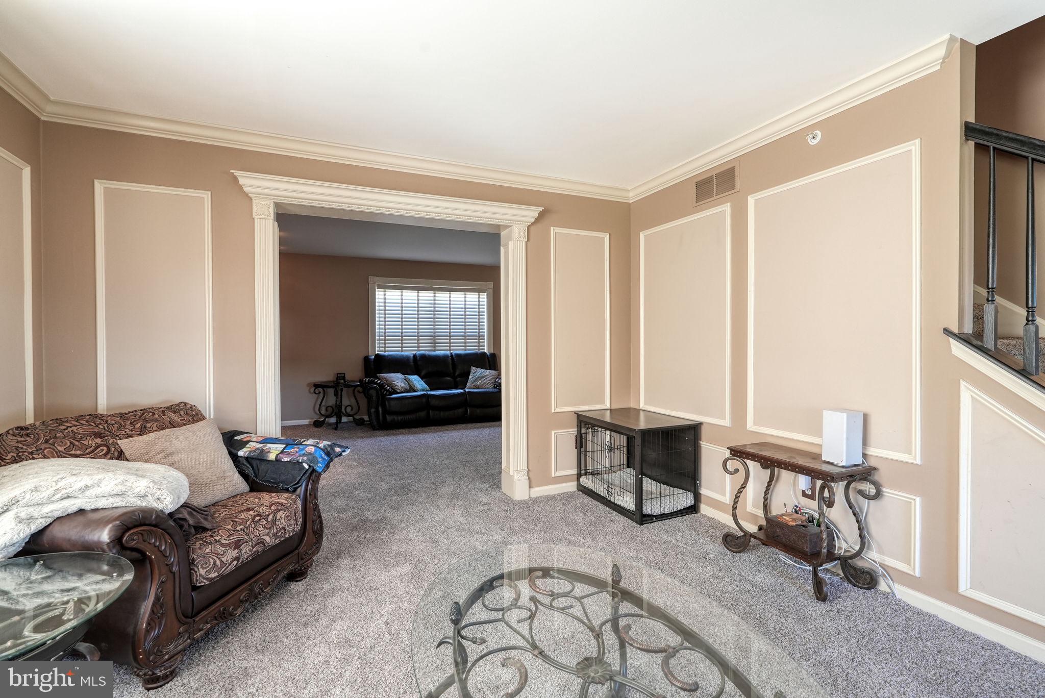 MAPLE KNOLL - Residential