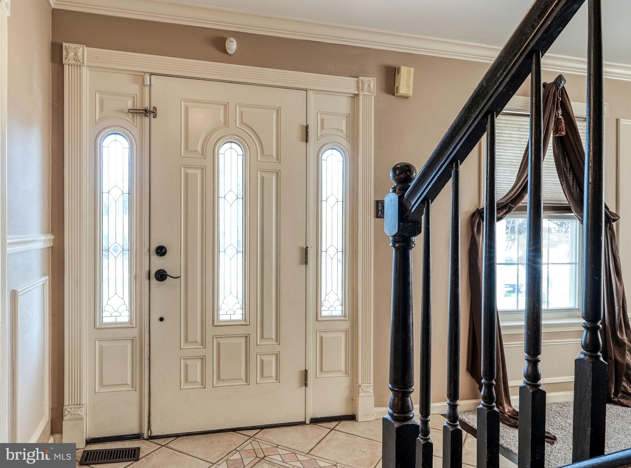 MAPLE KNOLL - Residential