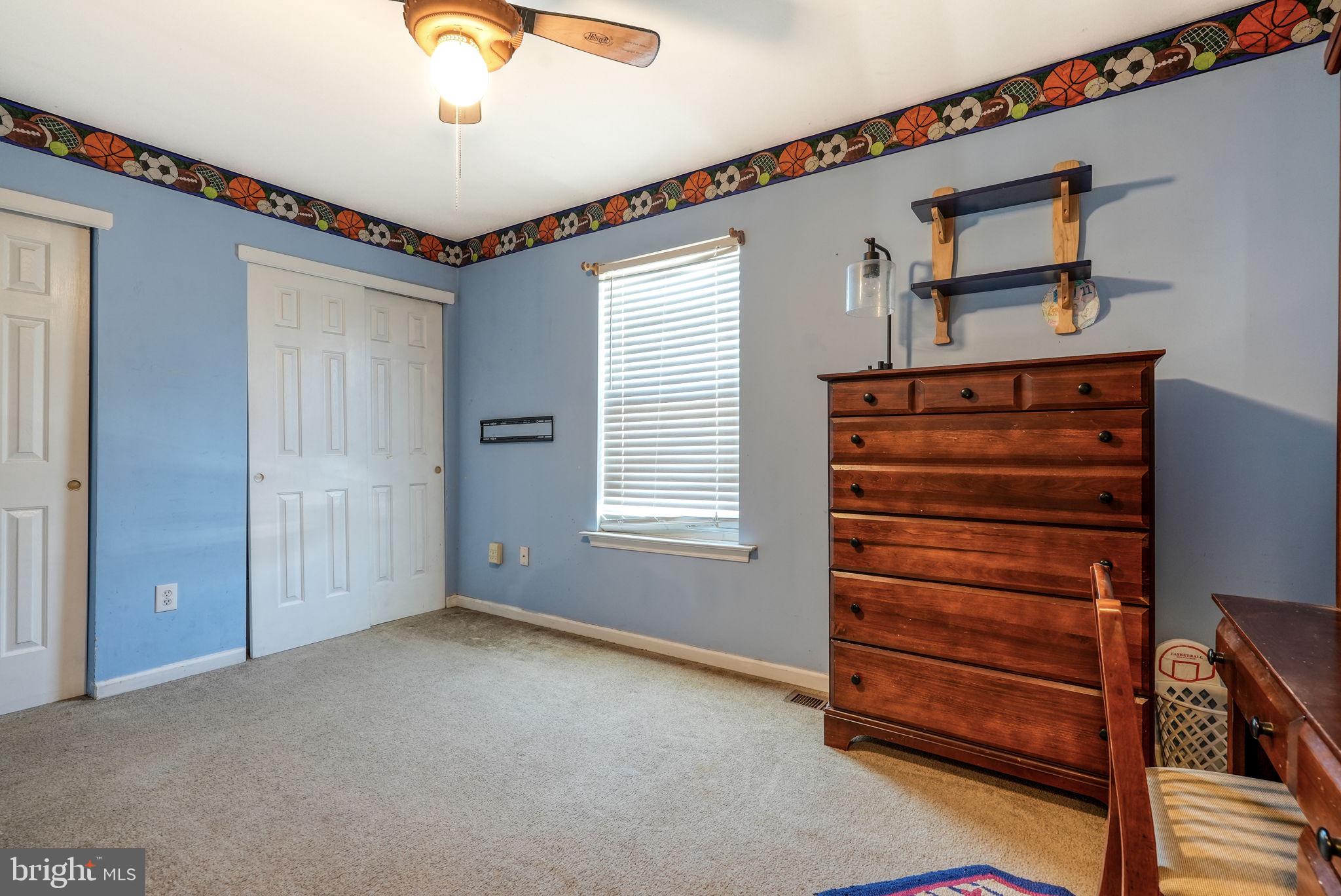 MAPLE KNOLL - Residential