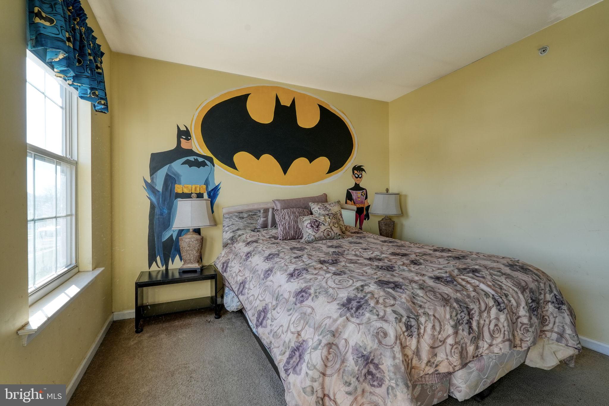 MAPLE KNOLL - Residential