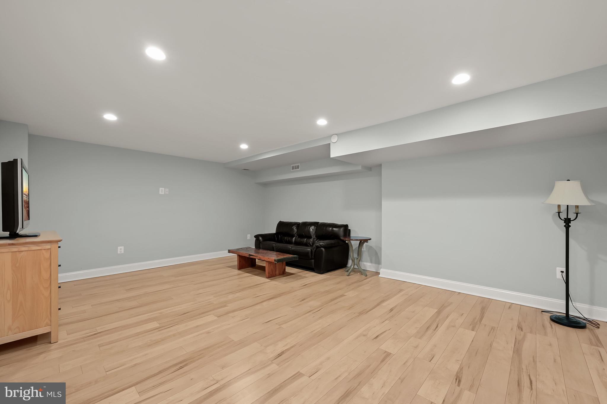 THE WOODS OF WELLINGTON - Residential