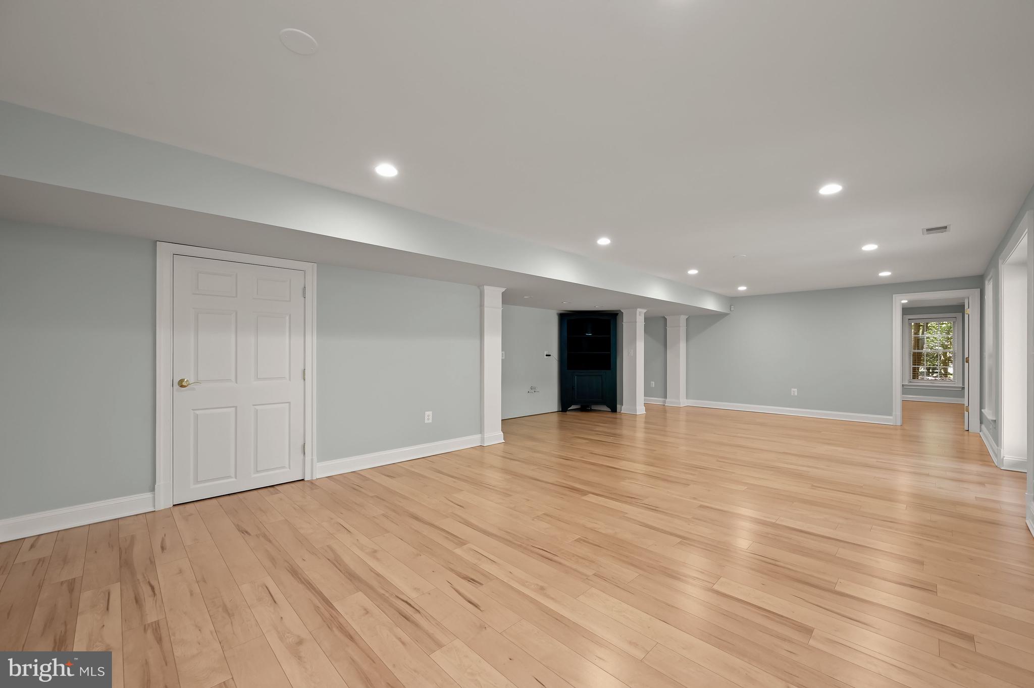 THE WOODS OF WELLINGTON - Residential