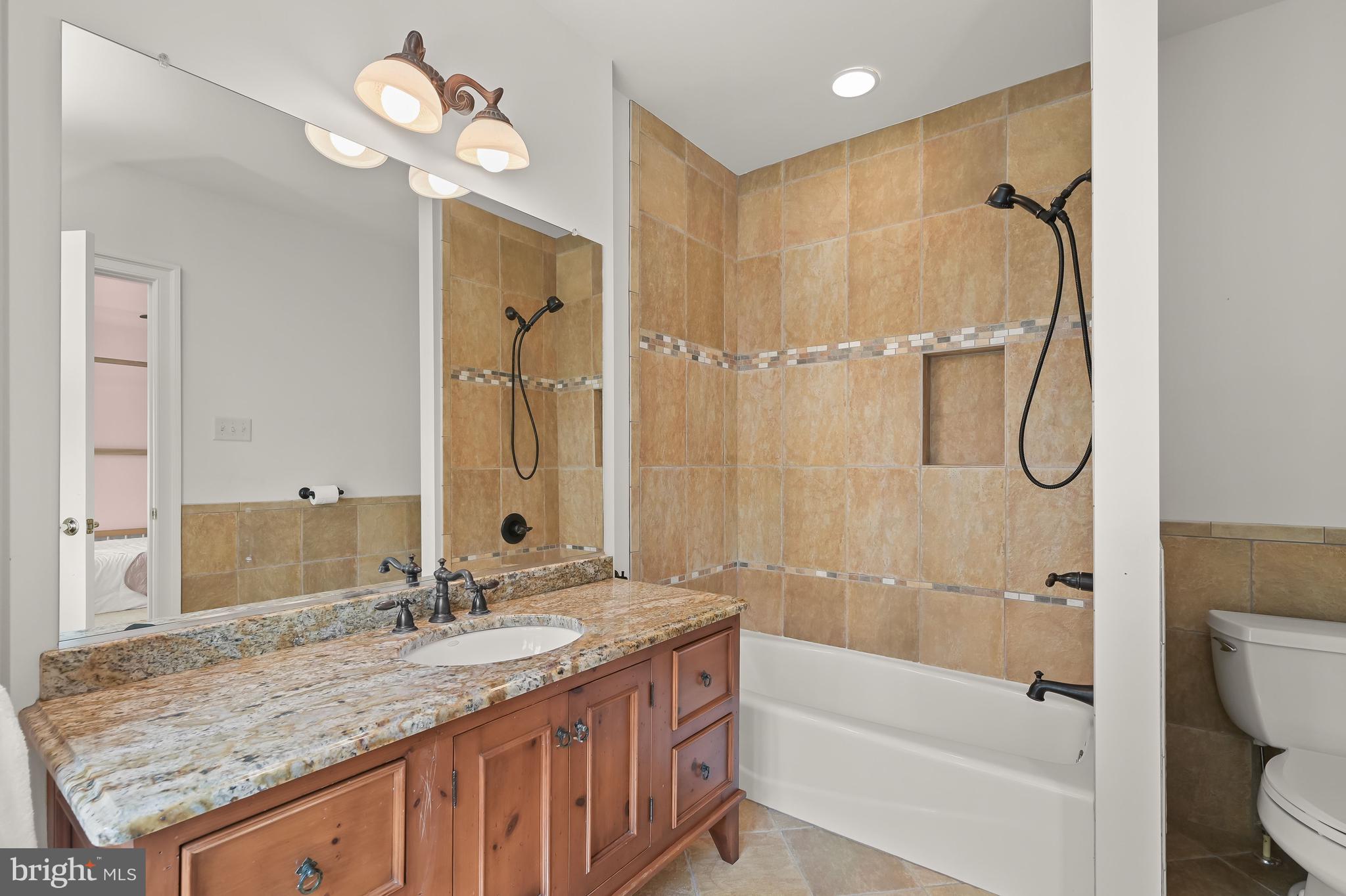 THE WOODS OF WELLINGTON - Residential