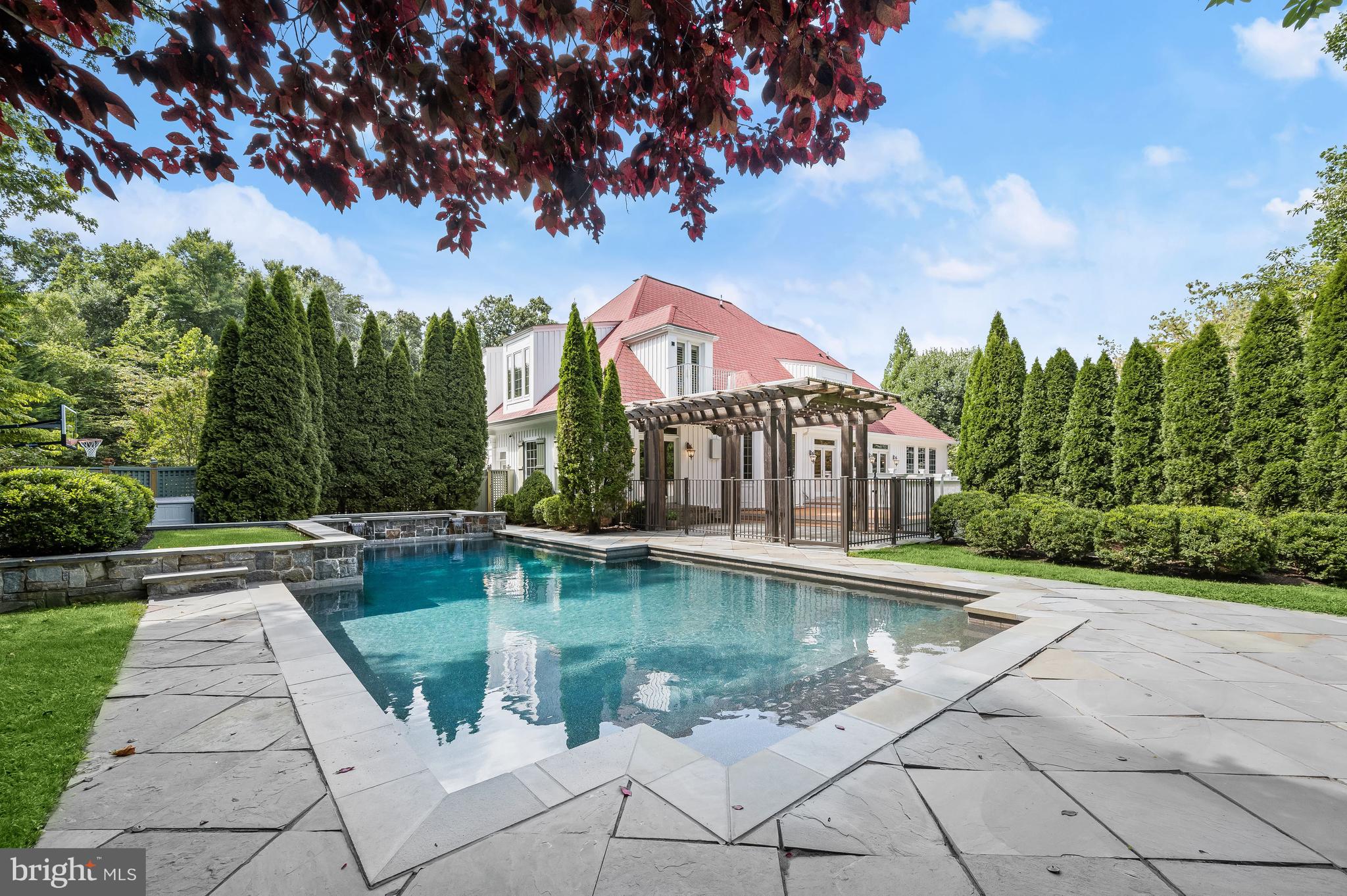 THE WOODS OF WELLINGTON - Residential