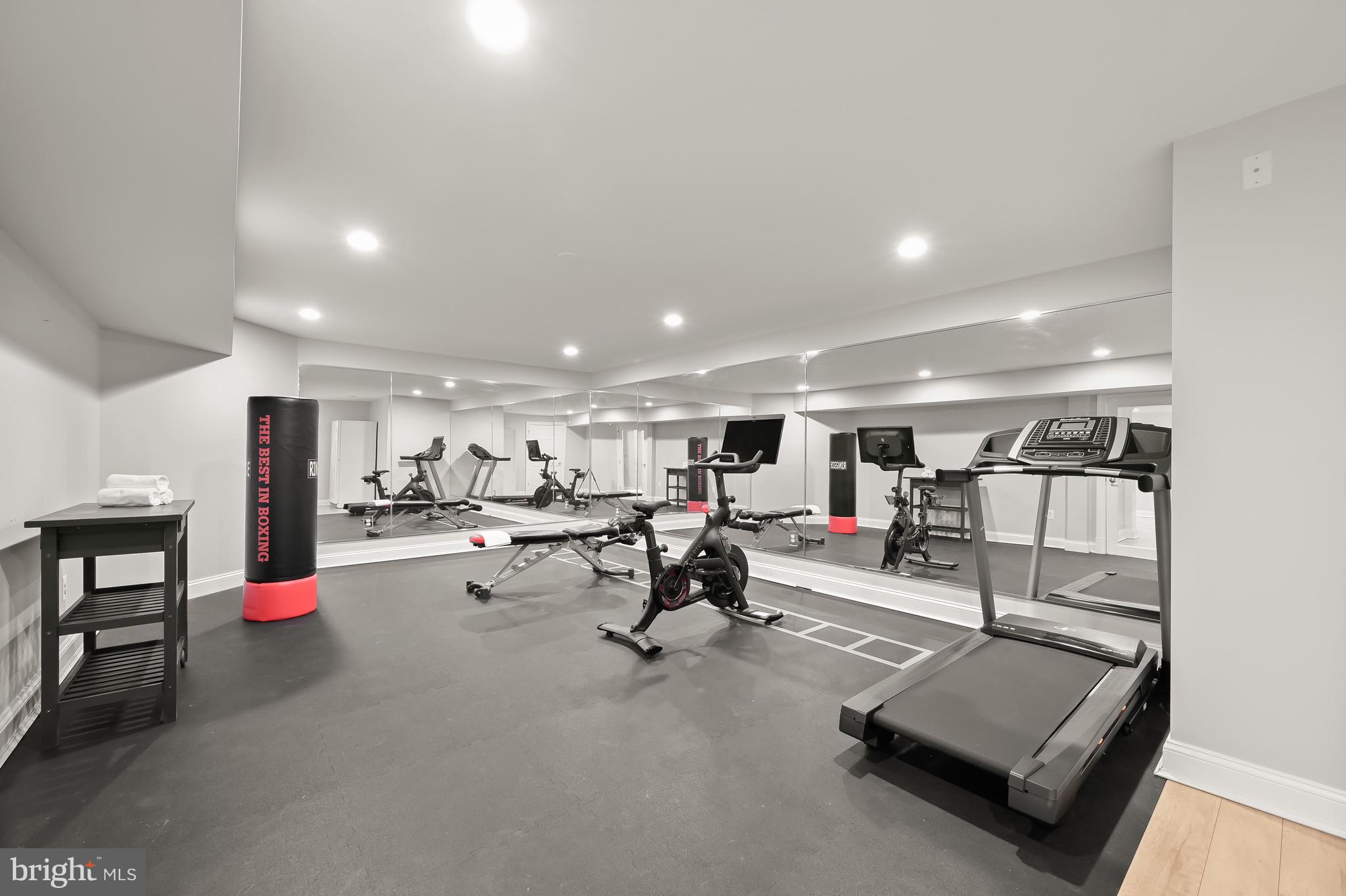 THE WOODS OF WELLINGTON - Residential