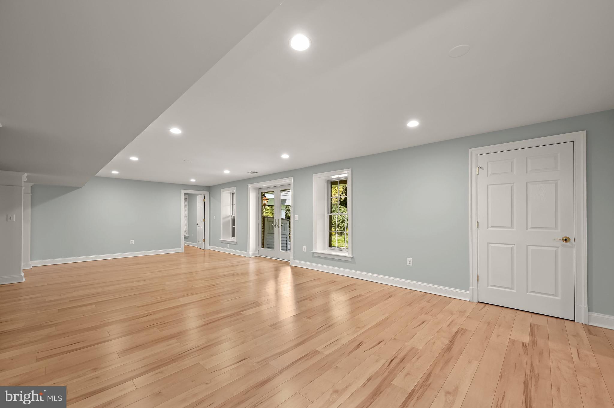 THE WOODS OF WELLINGTON - Residential