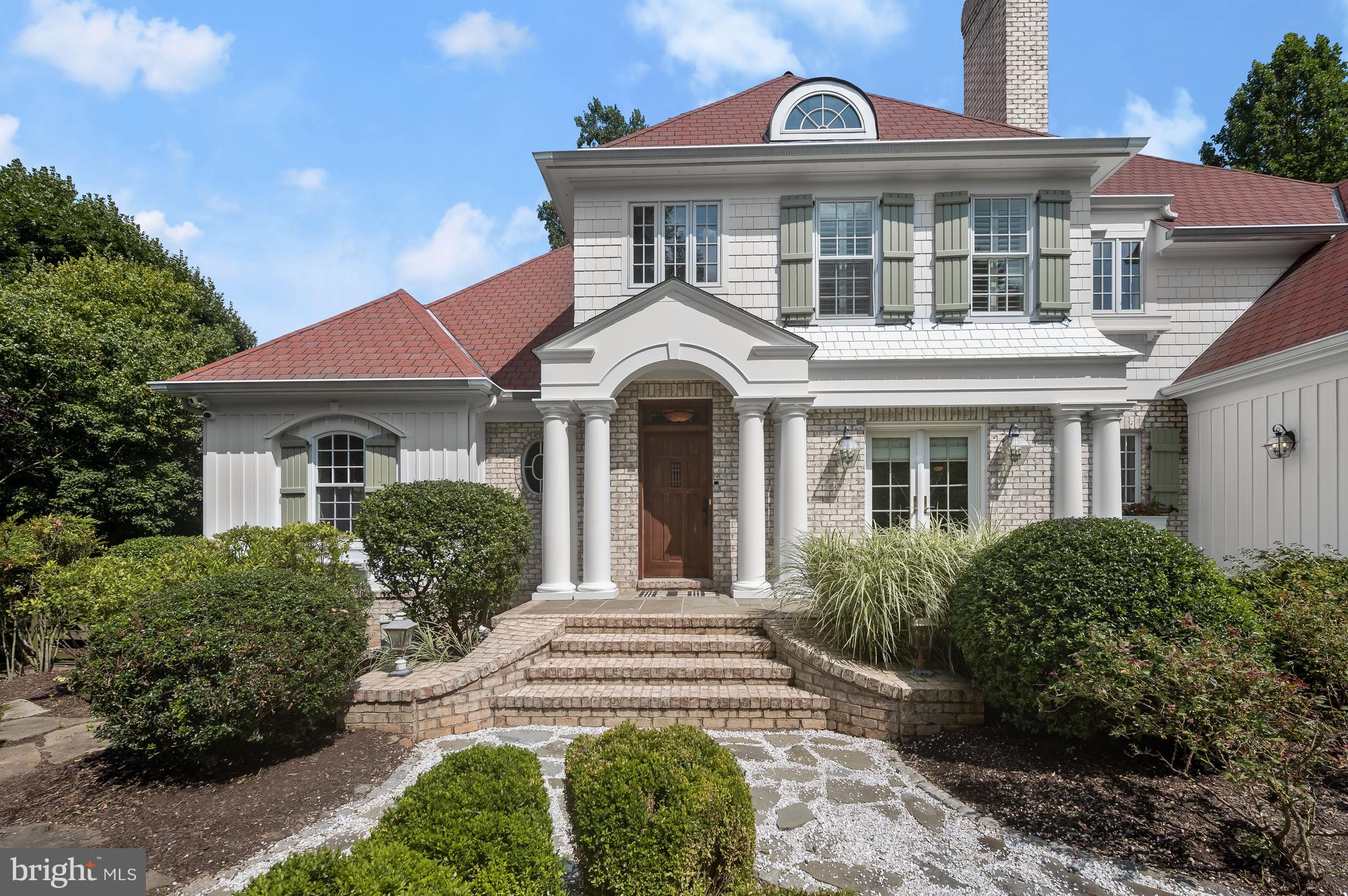 THE WOODS OF WELLINGTON - Residential