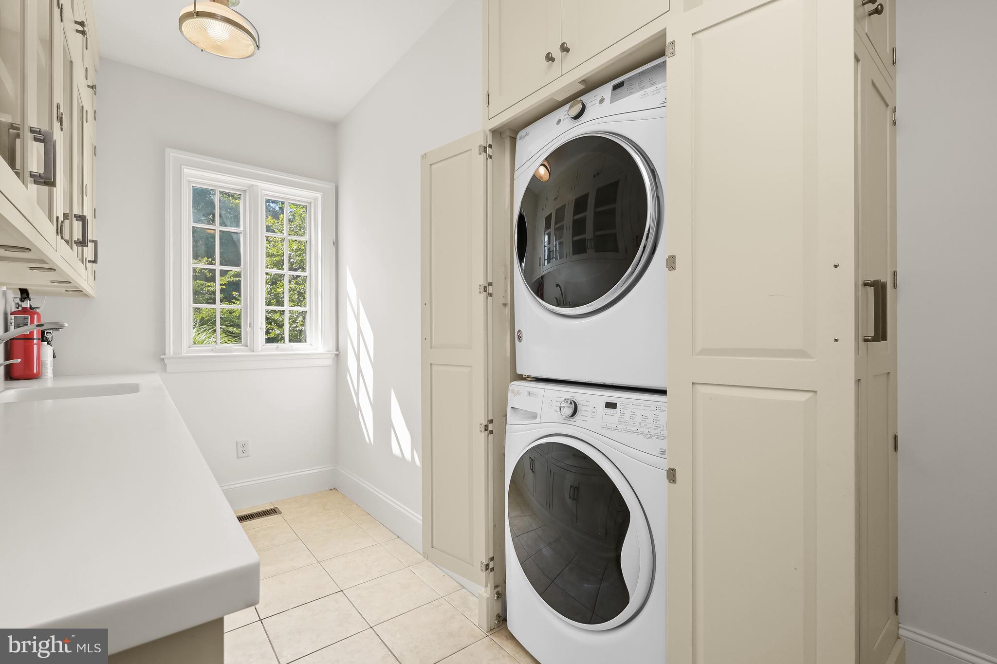 THE WOODS OF WELLINGTON - Residential