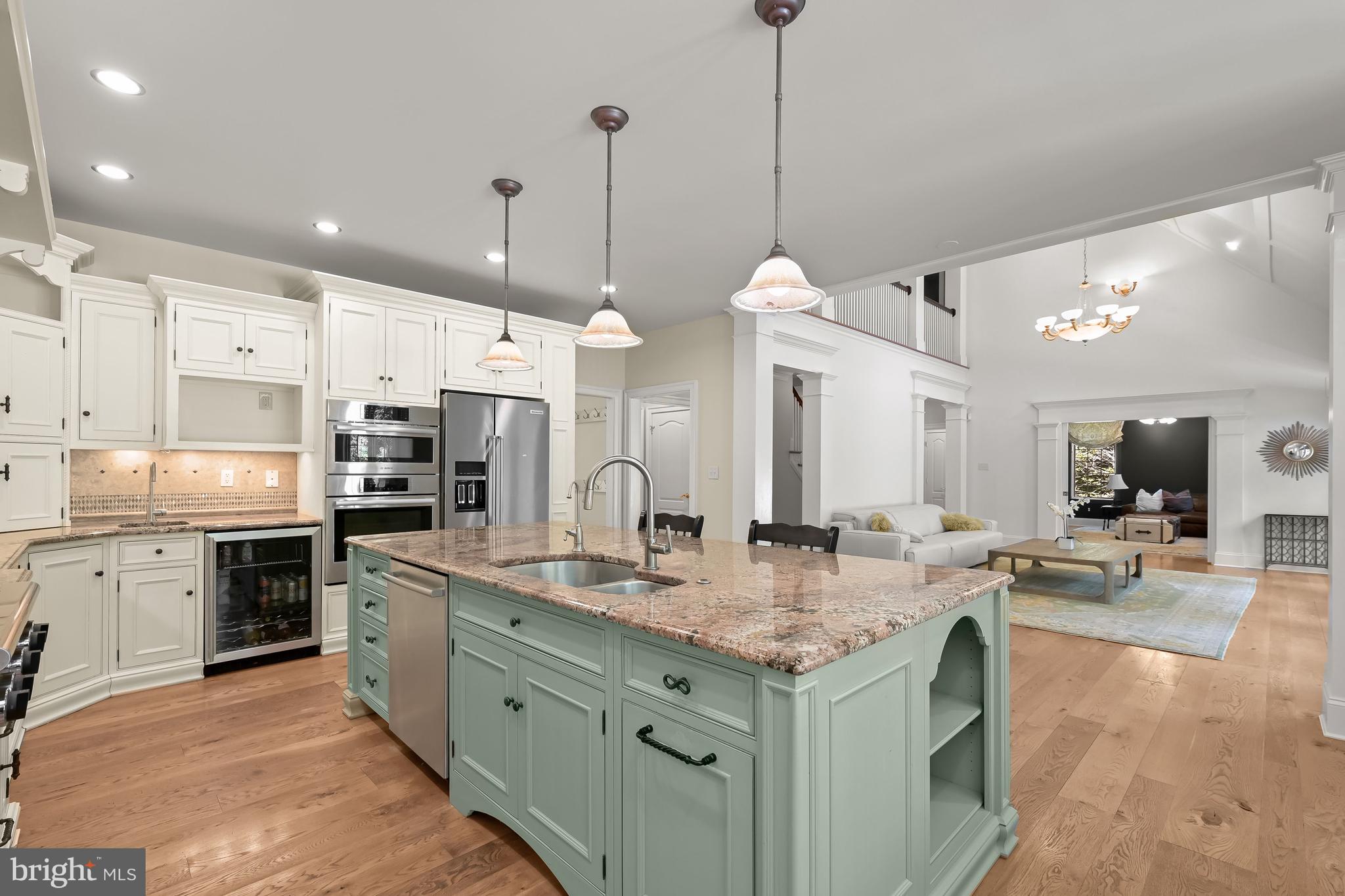 THE WOODS OF WELLINGTON - Residential