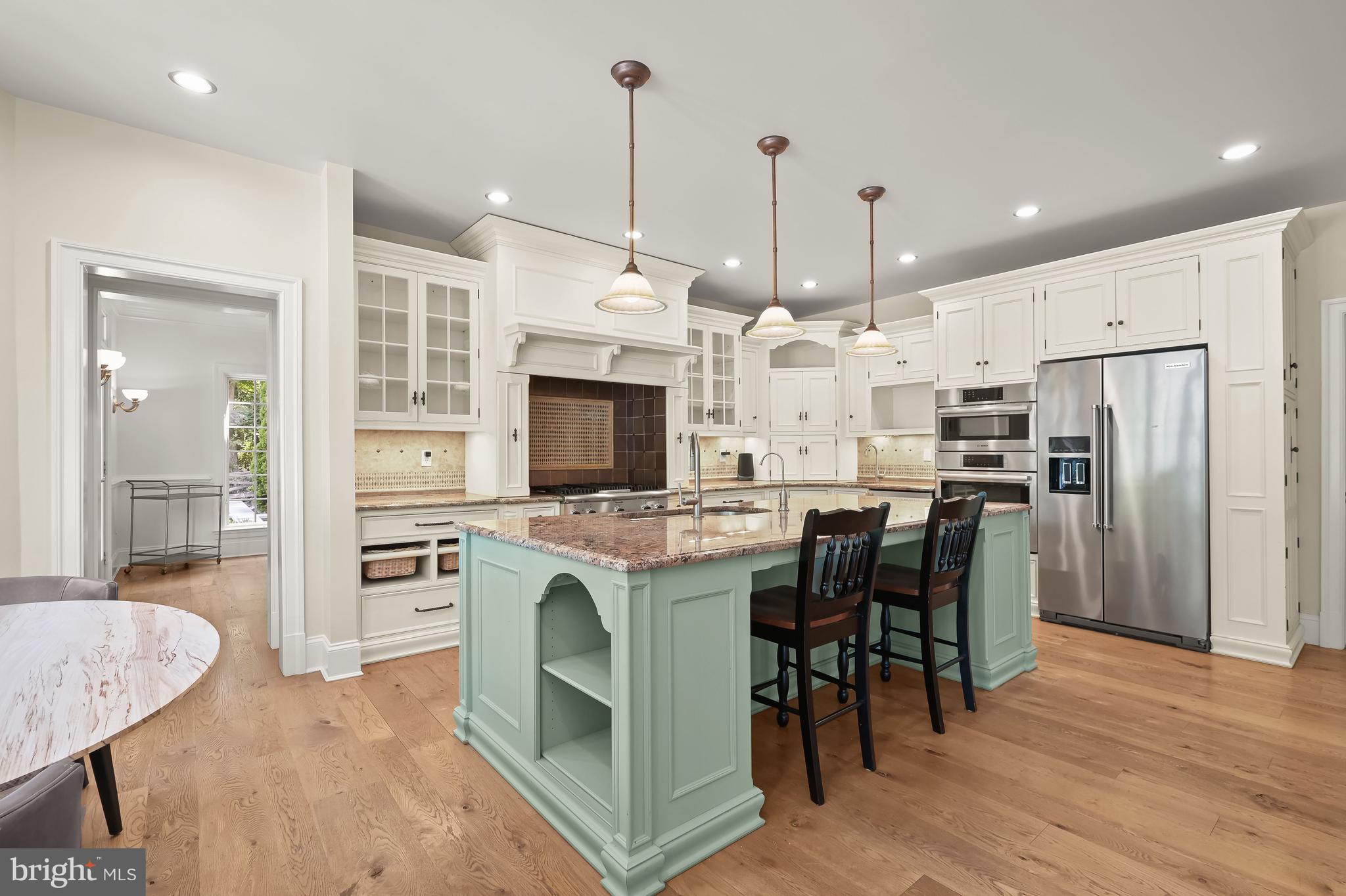 THE WOODS OF WELLINGTON - Residential