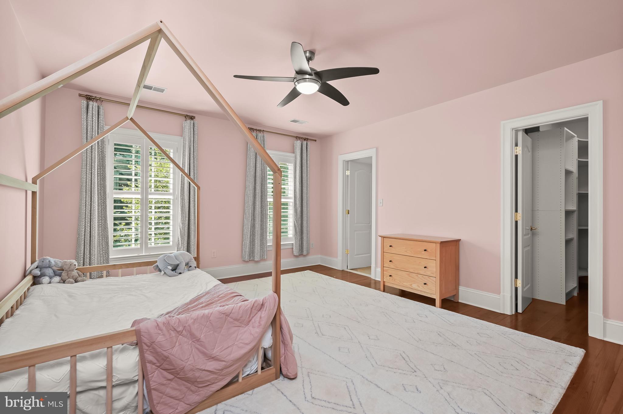 THE WOODS OF WELLINGTON - Residential