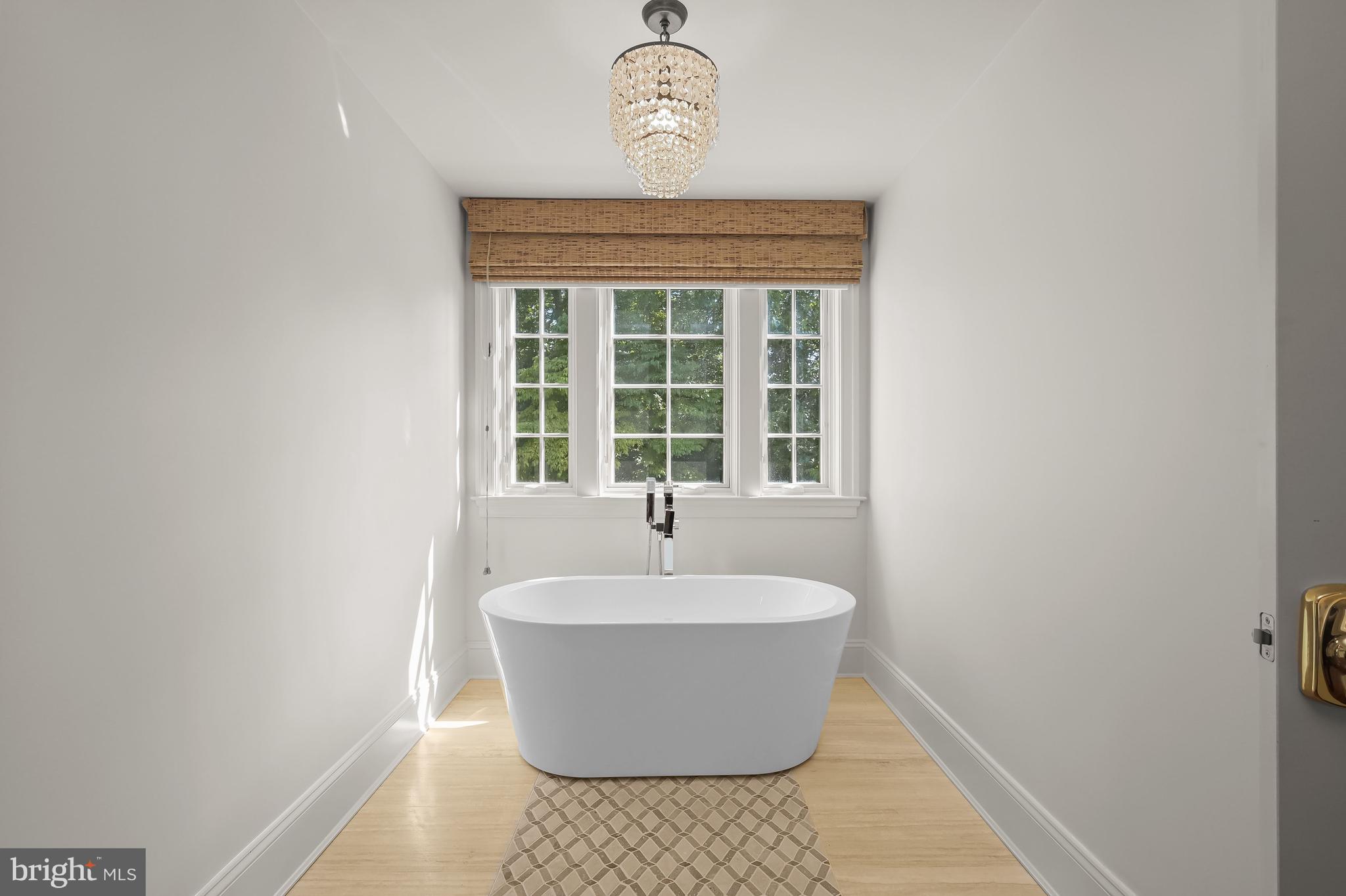 THE WOODS OF WELLINGTON - Residential