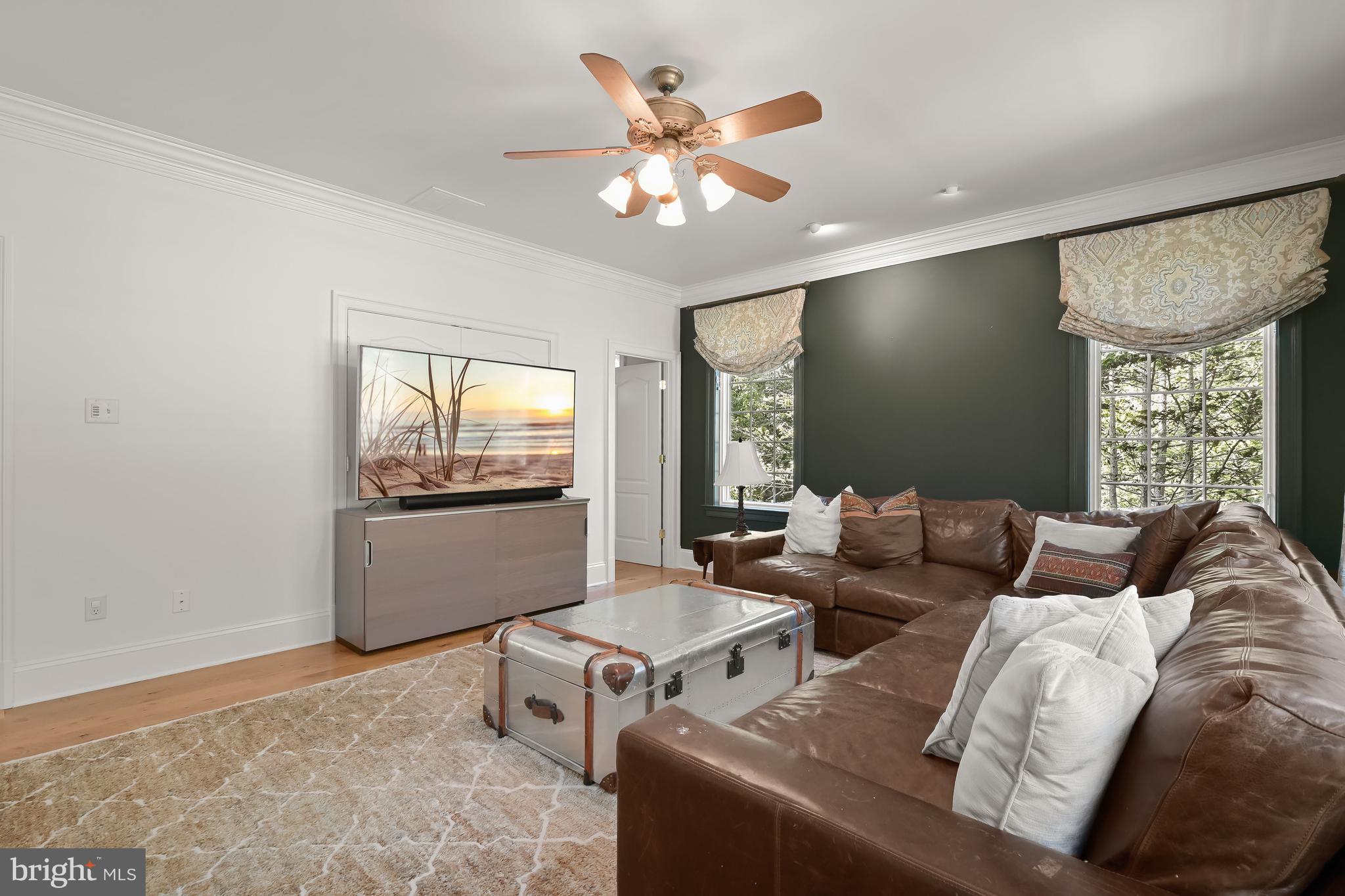 THE WOODS OF WELLINGTON - Residential