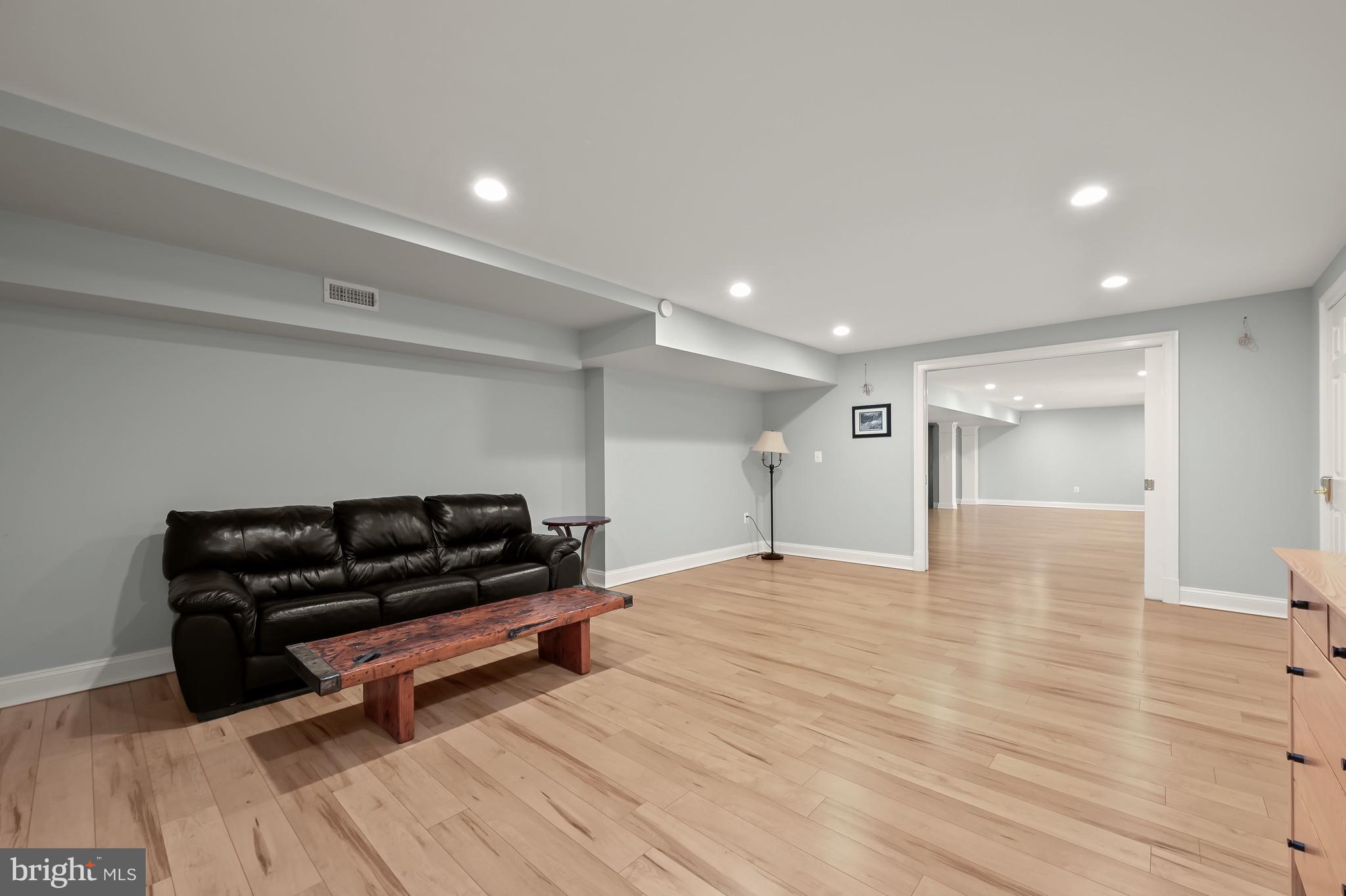 THE WOODS OF WELLINGTON - Residential