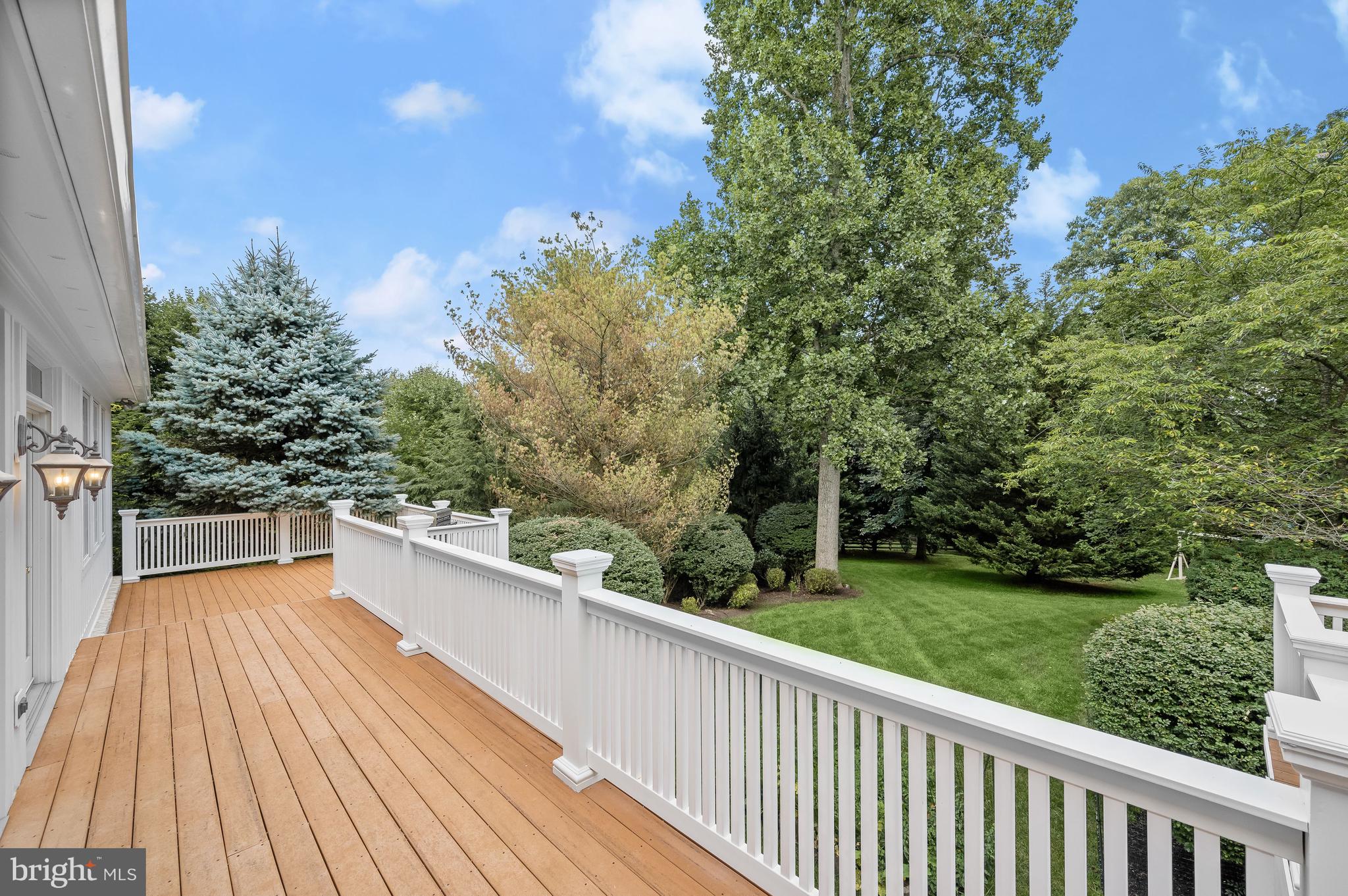 THE WOODS OF WELLINGTON - Residential