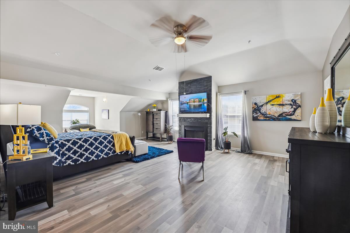 GLENN ESTATES - Residential