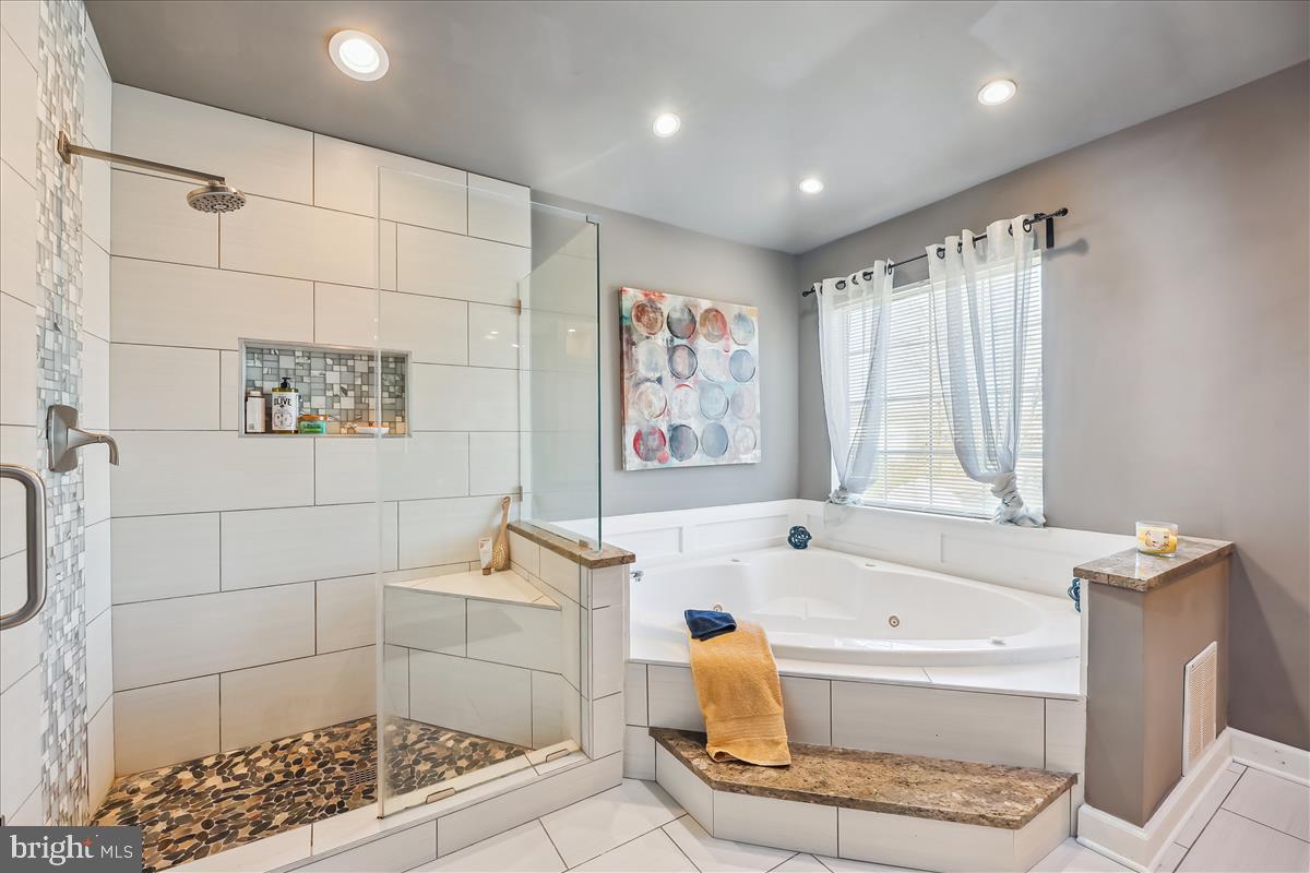 GLENN ESTATES - Residential