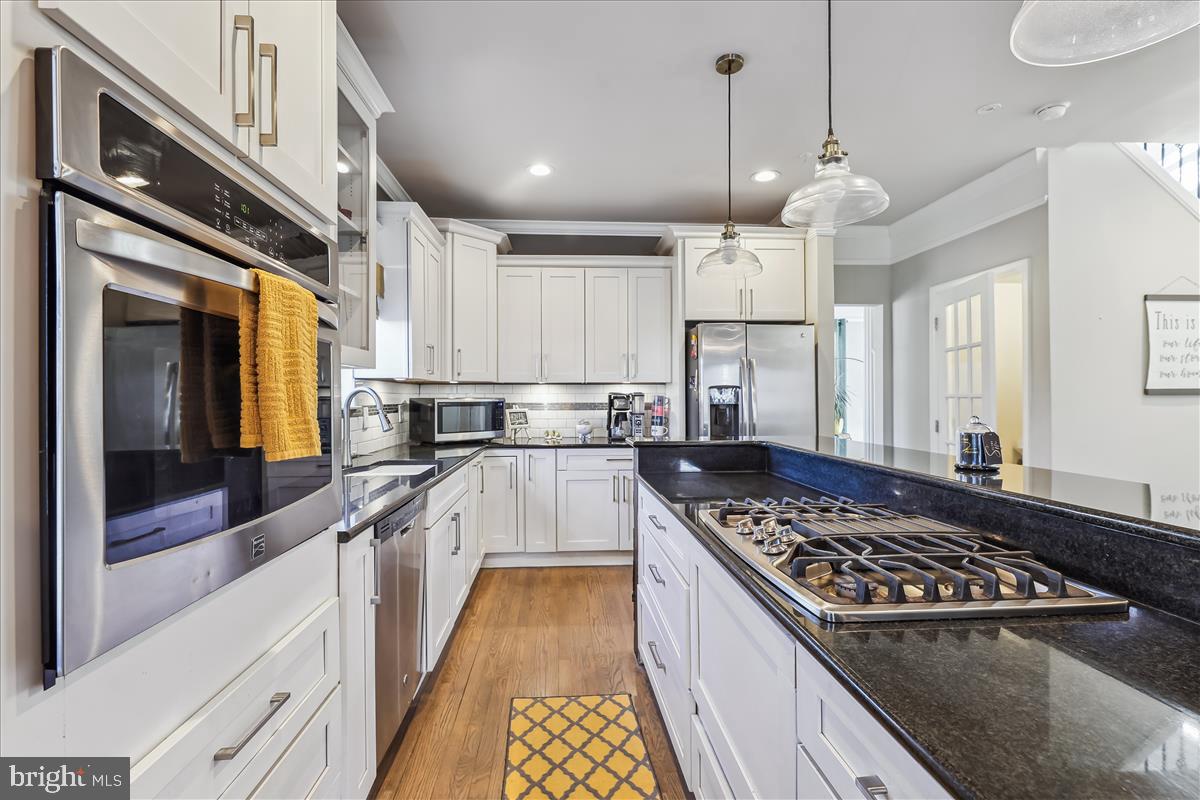 GLENN ESTATES - Residential