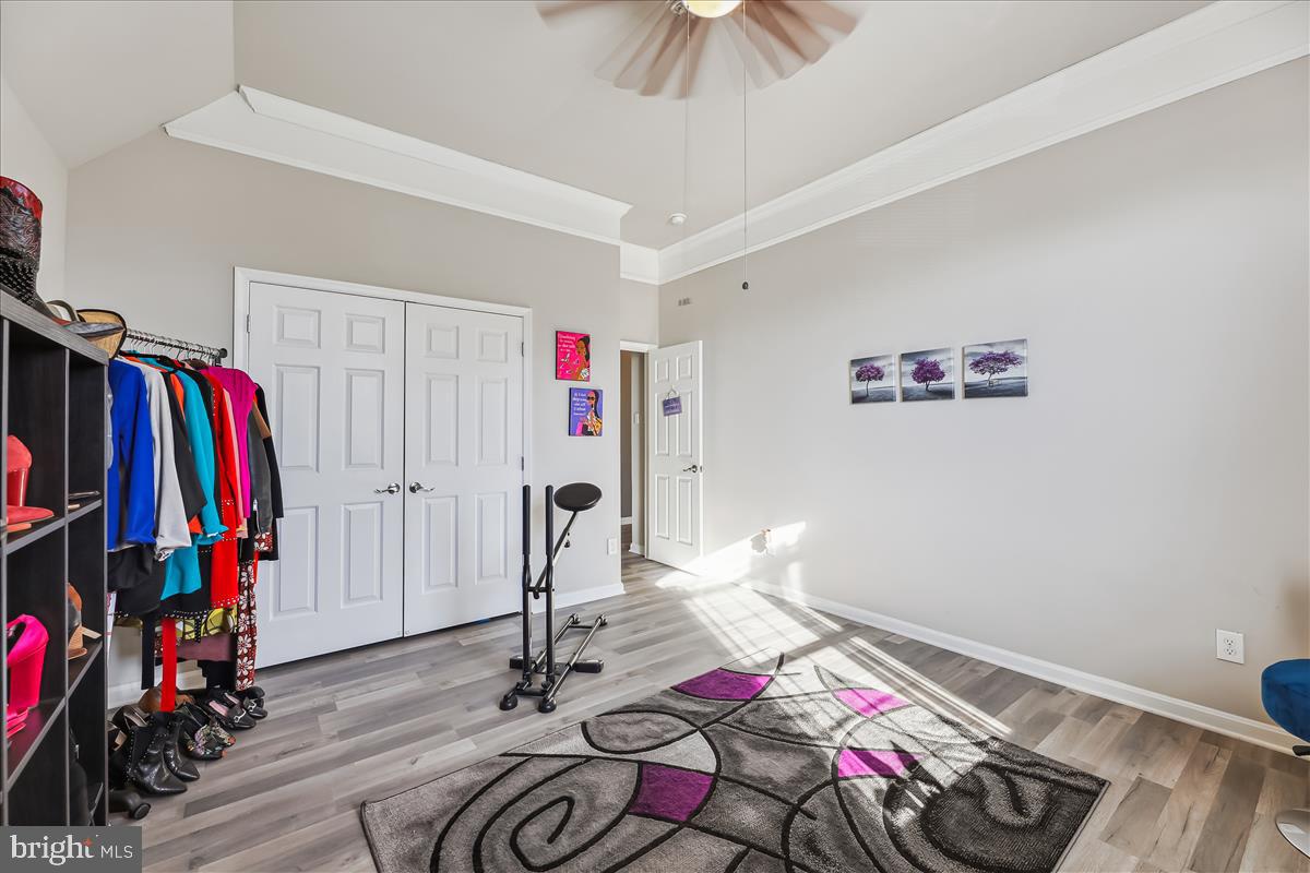 GLENN ESTATES - Residential