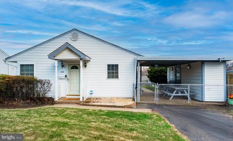 604 TRENTON ROAD FAIRLESS HILLS PA 19030