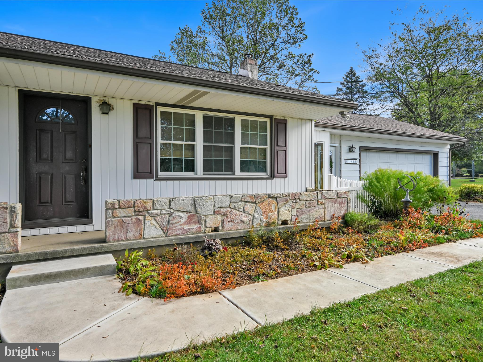1686 OLD FORGE ROAD