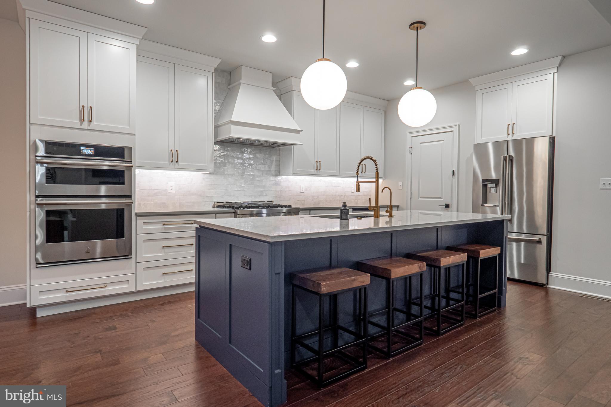 THE VILLAGES AT NORTHRIDGE - Residential