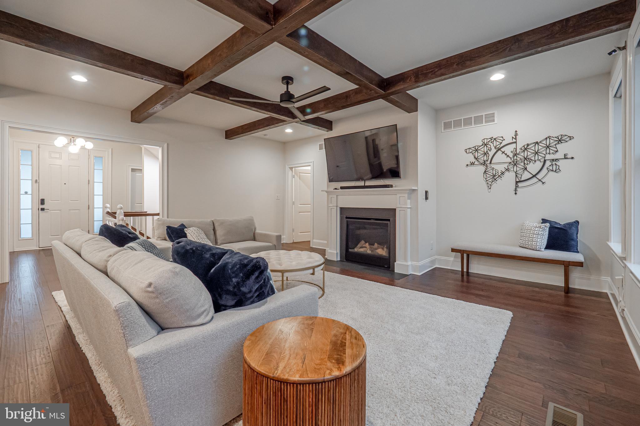 THE VILLAGES AT NORTHRIDGE - Residential